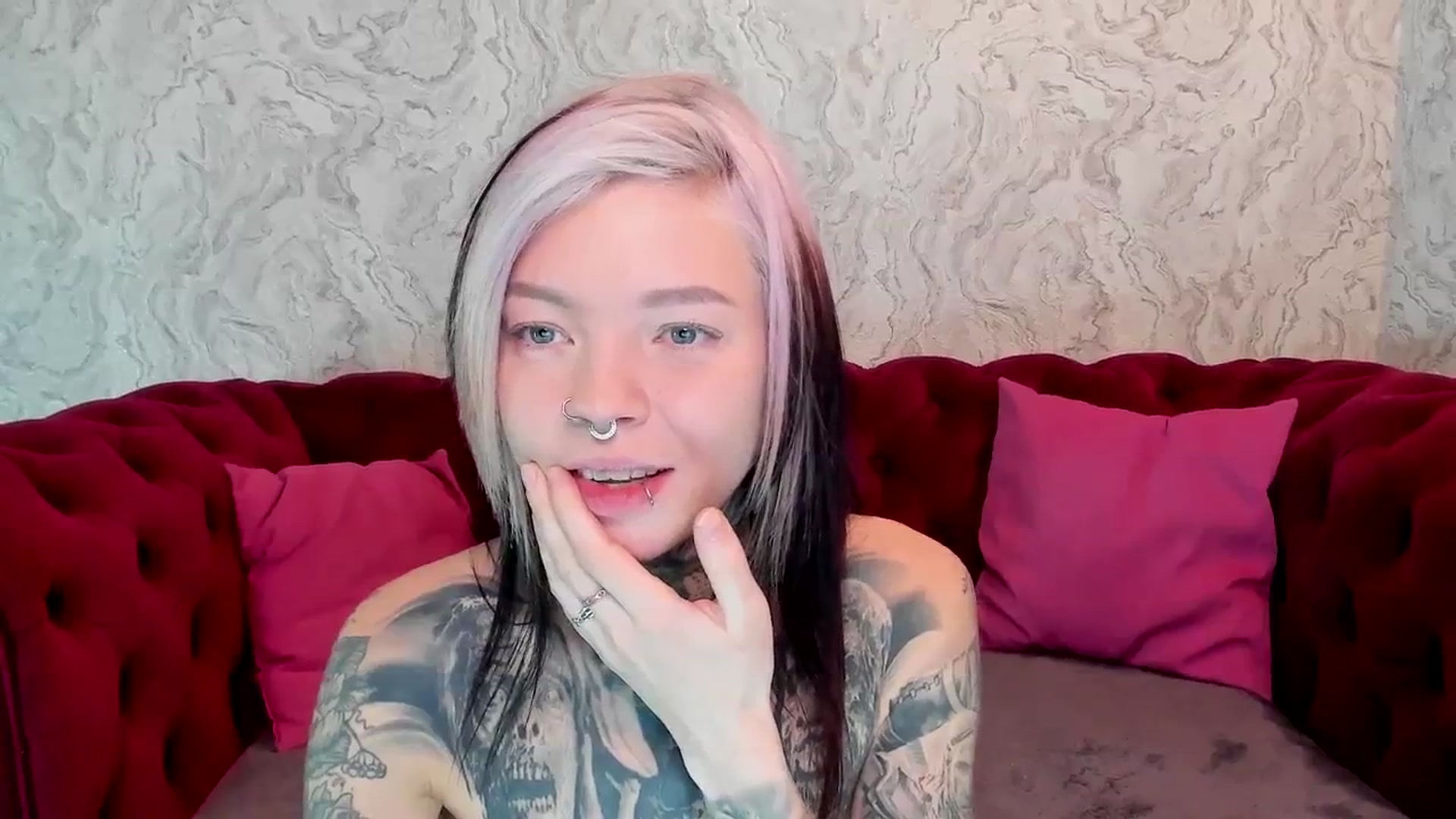 Gallery image thumbnail from LiluKayden's myfreecams stream on, 12/26/2024, 19:39 image 11 of 20