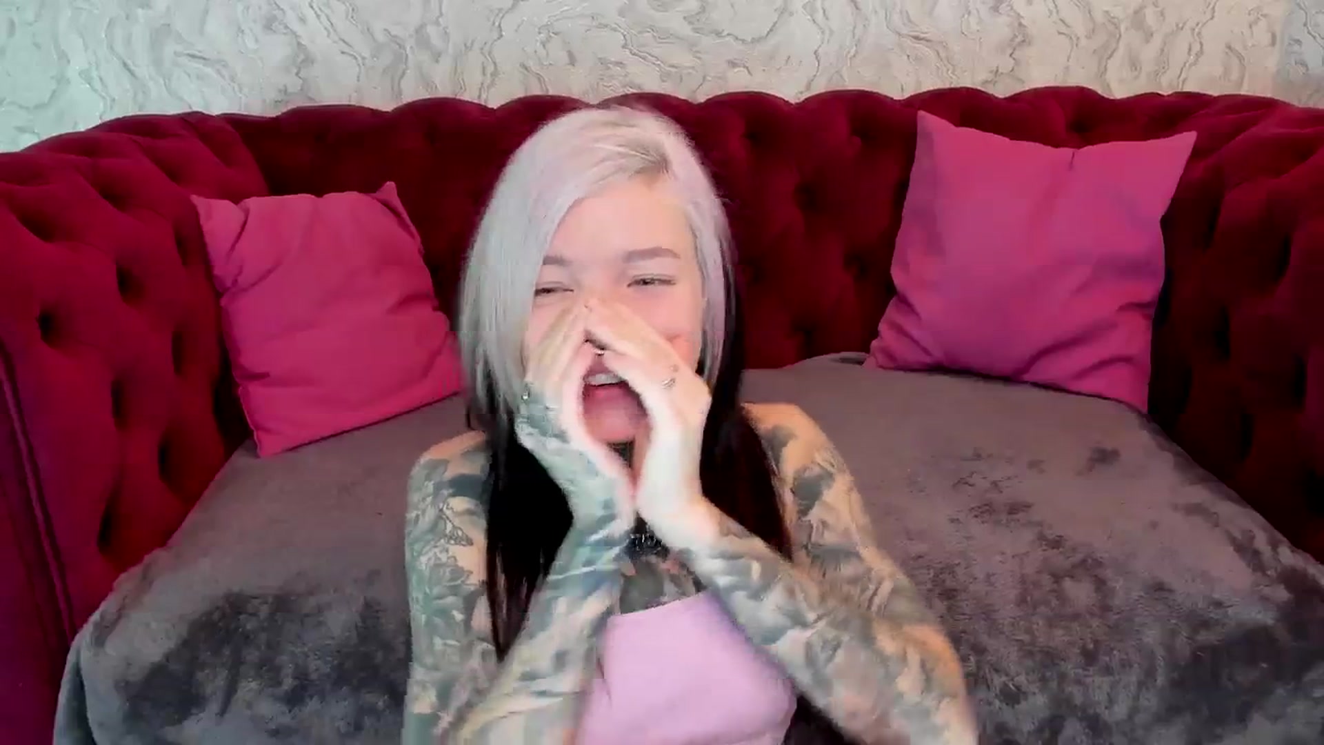 Gallery image thumbnail from LiluKayden's myfreecams stream on, 12/26/2024, 19:39 image 6 of 20