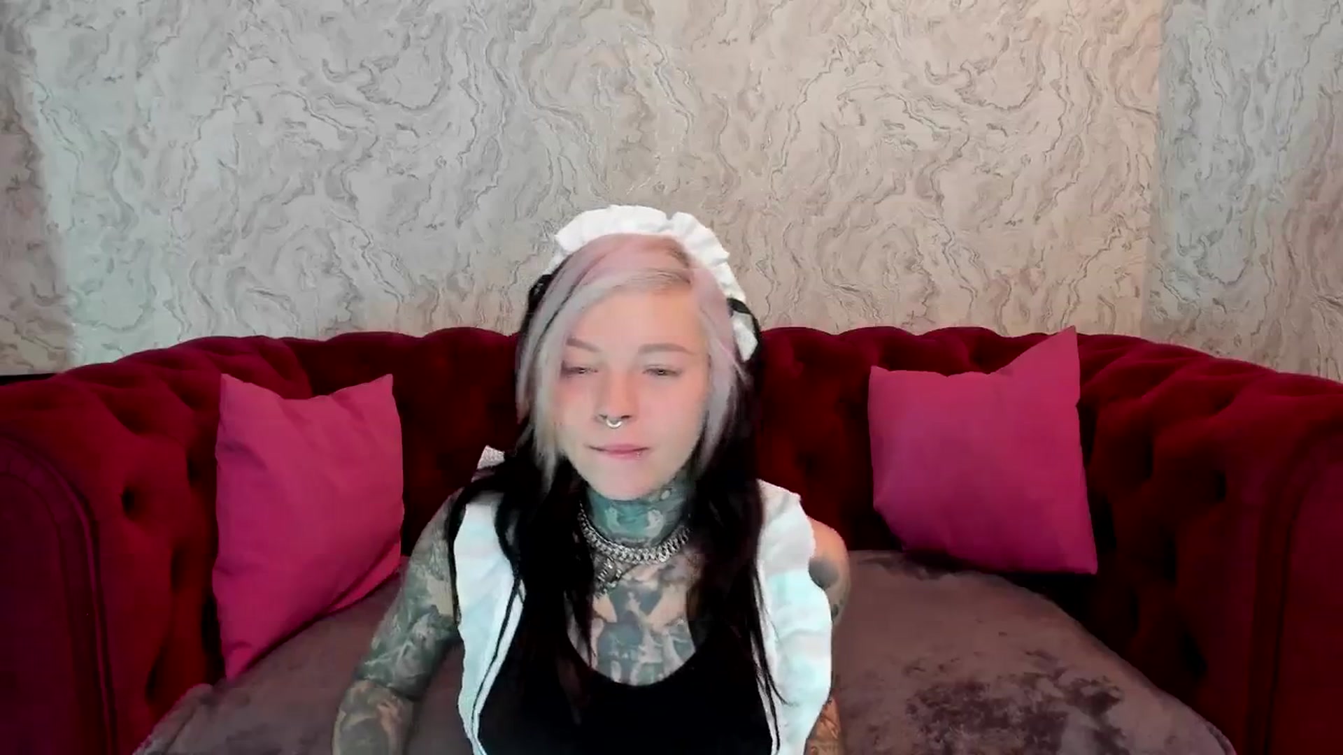 Gallery image thumbnail from LiluKayden's myfreecams stream on, 12/27/2024, 18:38 image 10 of 20