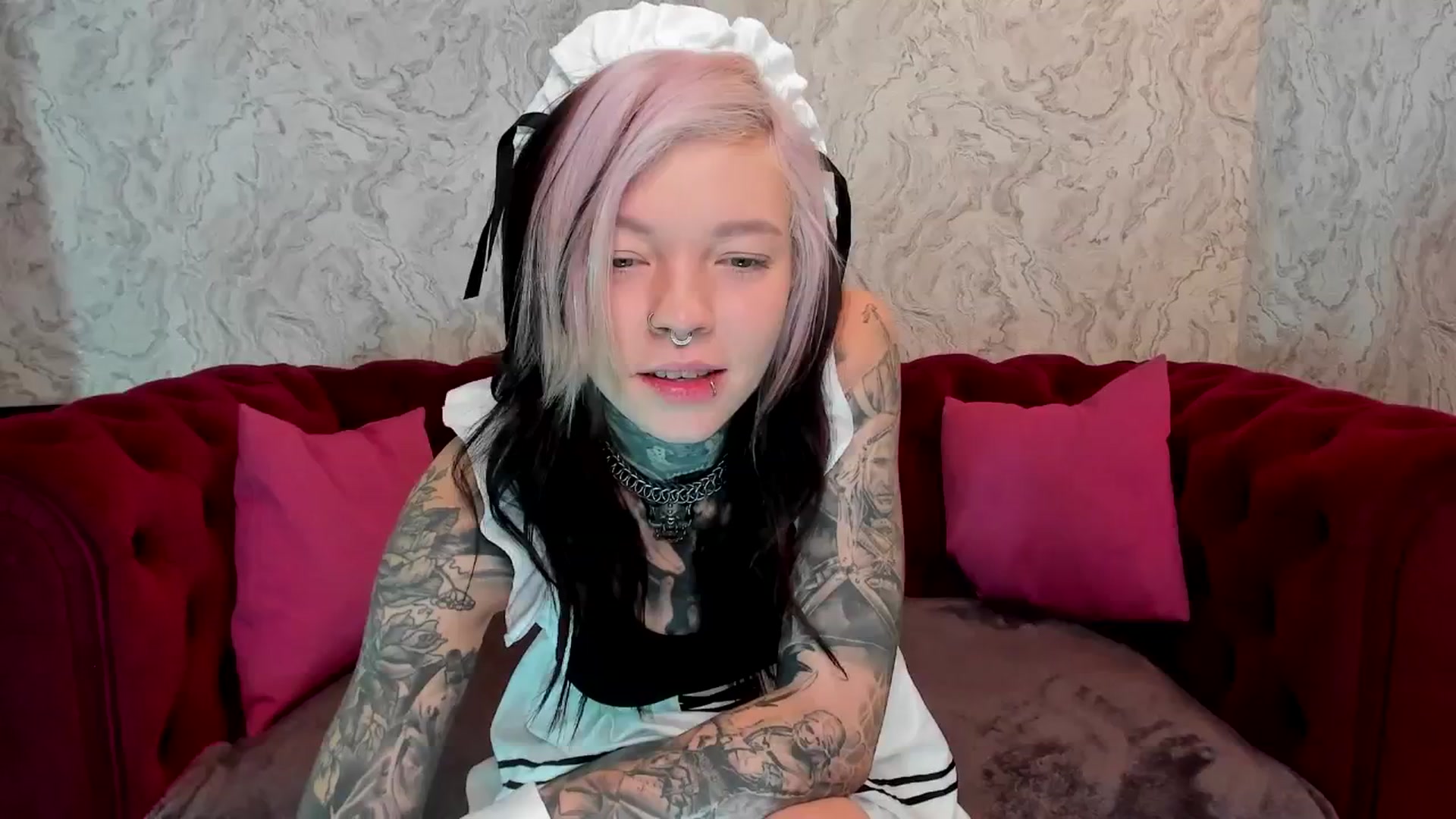 Gallery image thumbnail from LiluKayden's myfreecams stream on, 12/27/2024, 18:38 image 1 of 20