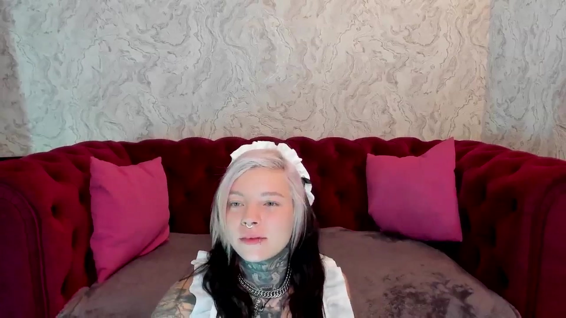 Gallery image thumbnail from LiluKayden's myfreecams stream on, 12/27/2024, 18:38 image 17 of 20