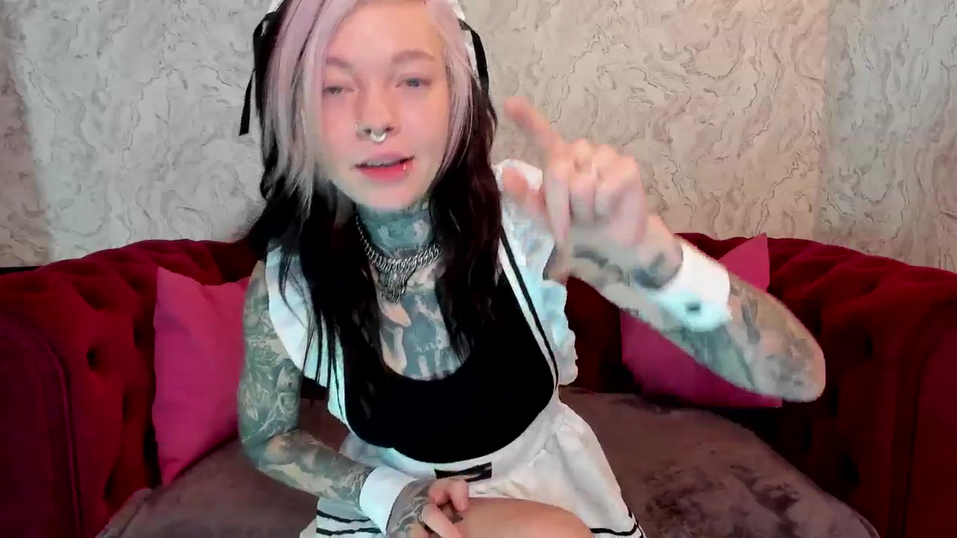 Gallery image thumbnail from LiluKayden's myfreecams stream on, 12/27/2024, 18:38 image 6 of 20