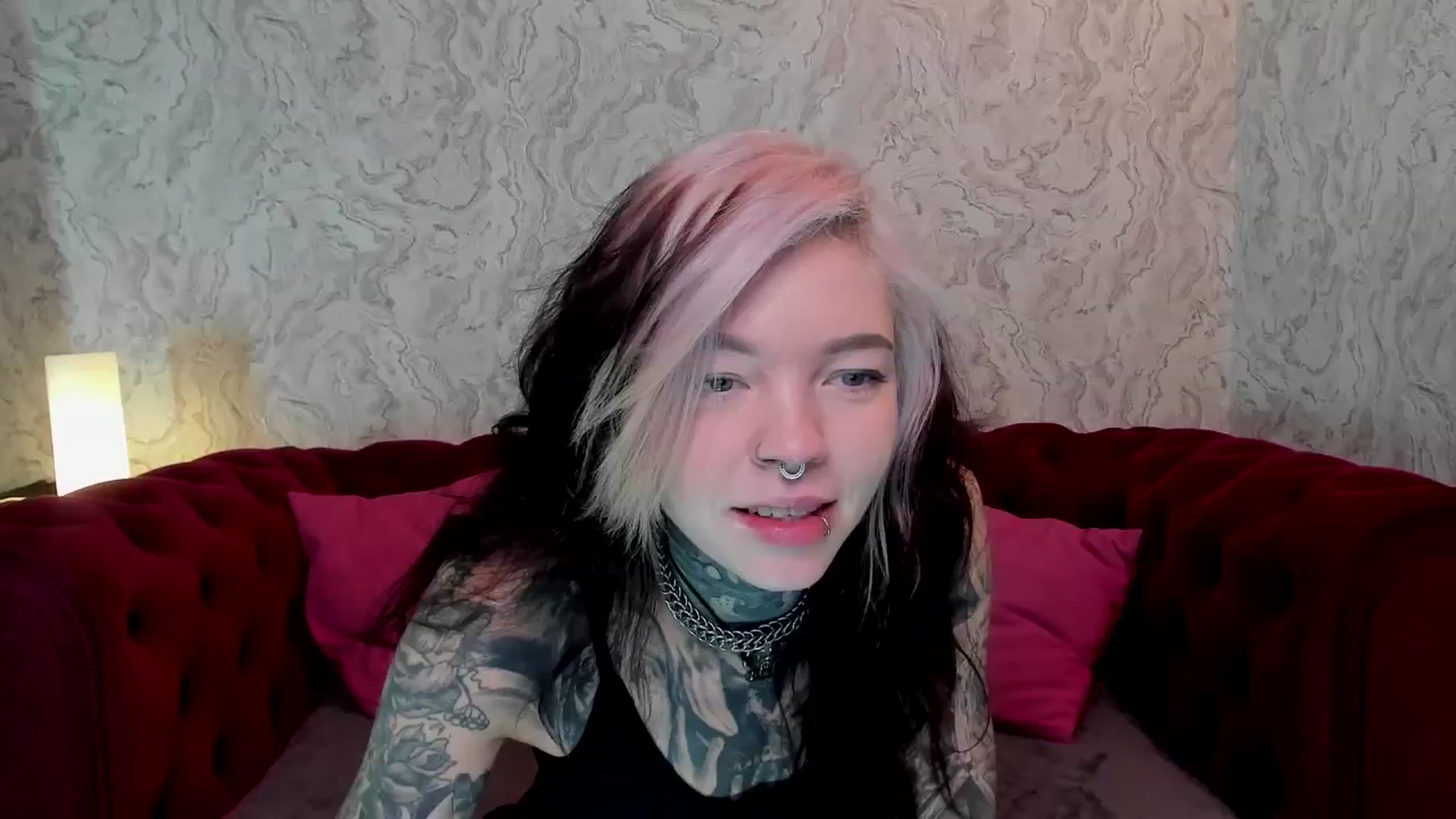 Gallery image thumbnail from LiluKayden's myfreecams stream on, 01/04/2025, 15:19 image 12 of 20