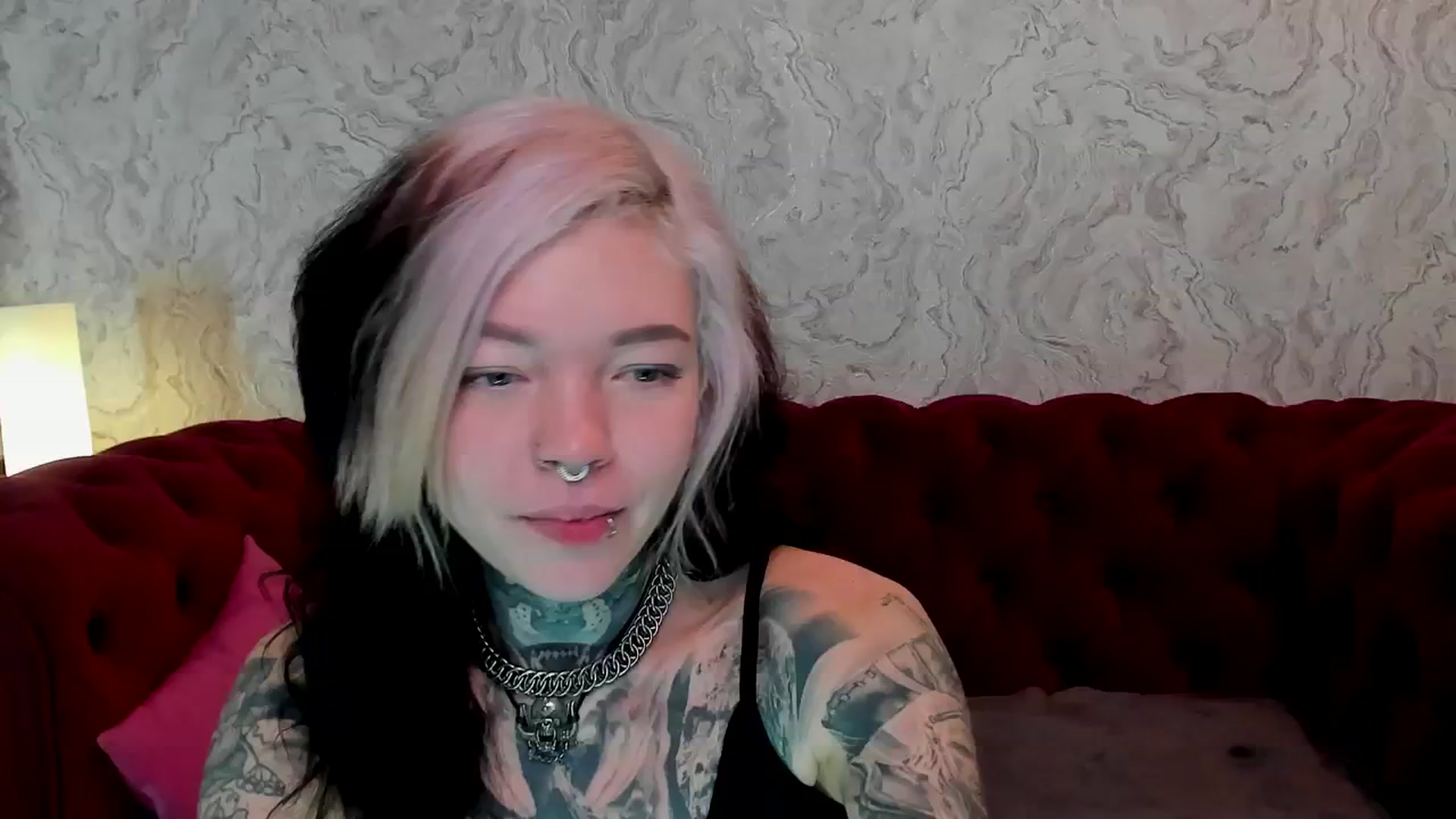 Gallery image thumbnail from LiluKayden's myfreecams stream on, 01/04/2025, 18:39 image 11 of 20