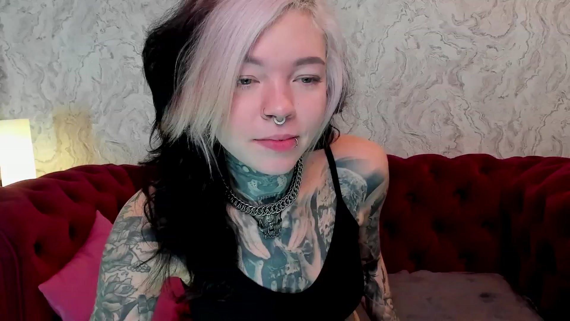 Gallery image thumbnail from LiluKayden's myfreecams stream on, 01/04/2025, 18:39 image 7 of 20
