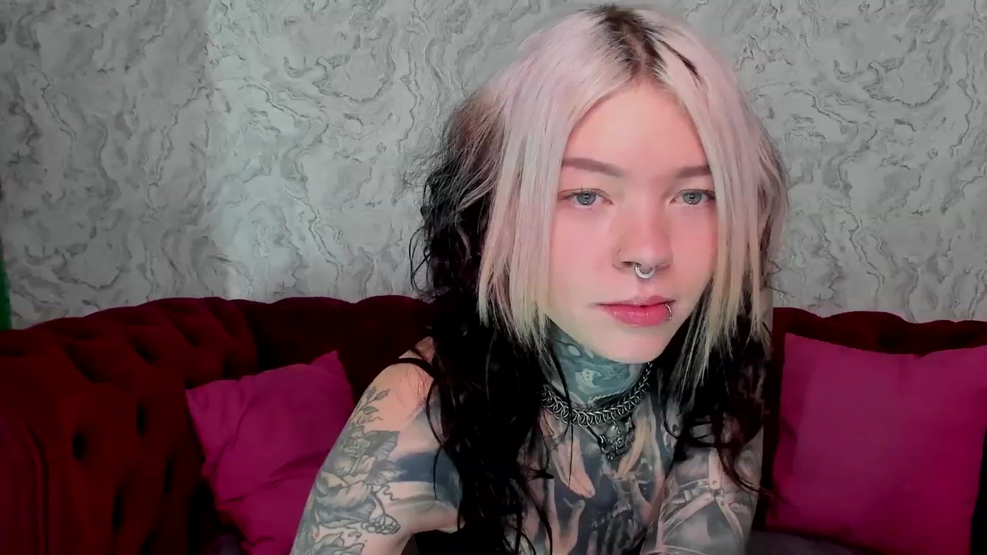 Gallery image thumbnail from LiluKayden's myfreecams stream on, 01/07/2025, 17:33 image 6 of 20