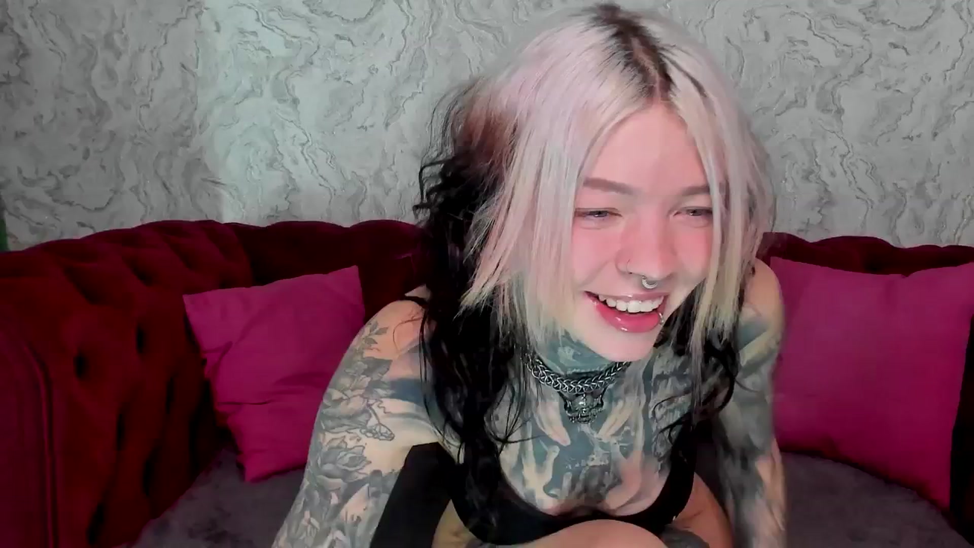Gallery image thumbnail from LiluKayden's myfreecams stream on, 01/07/2025, 17:33 image 1 of 20