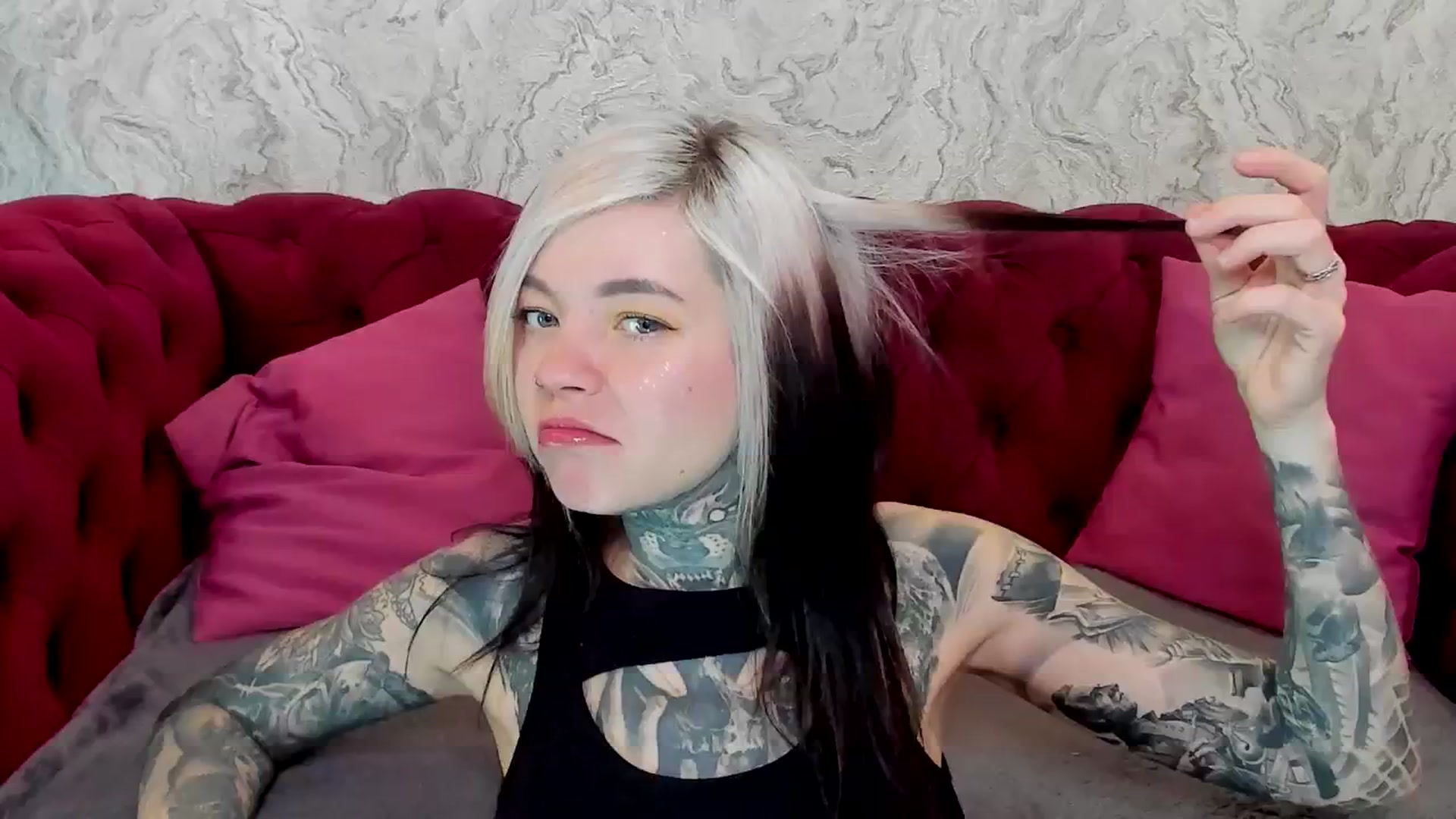 Gallery image thumbnail from LiluKayden's myfreecams stream on, 01/15/2025, 17:07 image 5 of 20