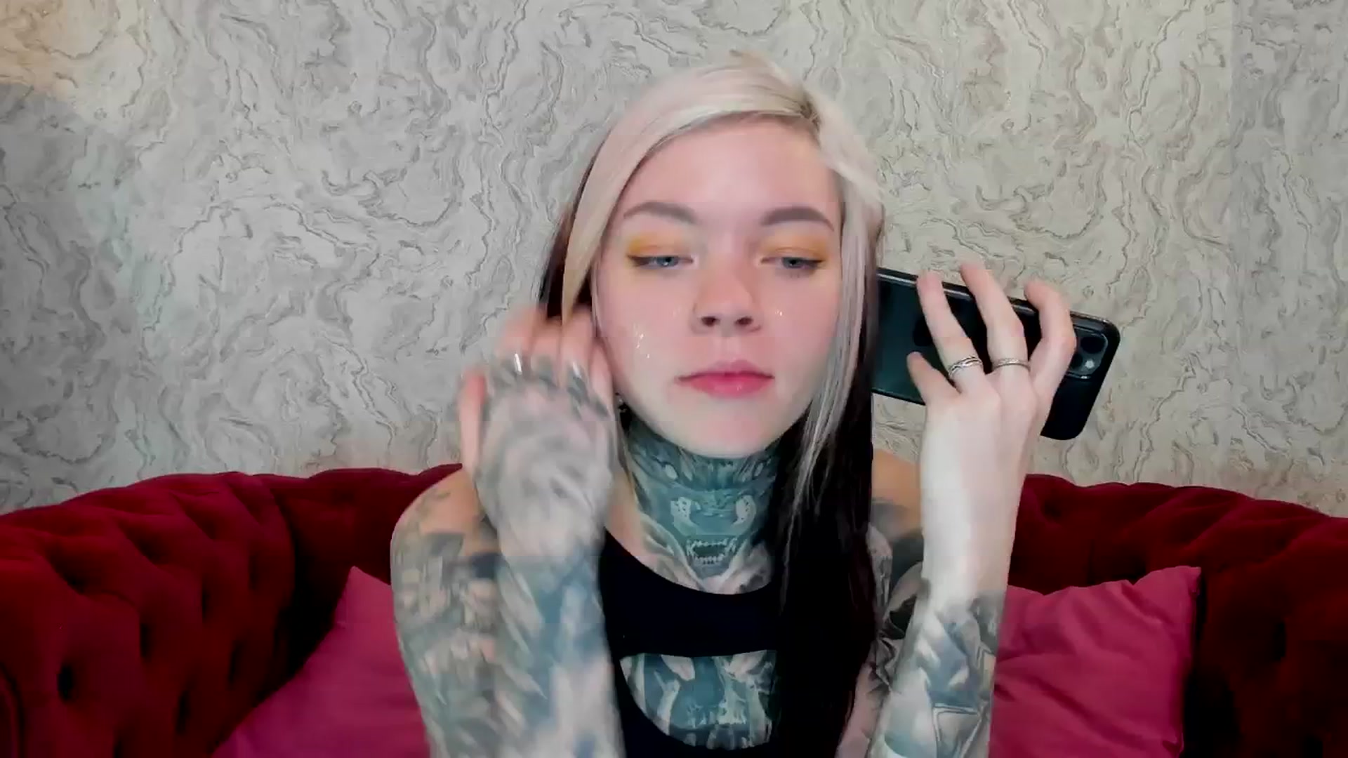 Gallery image thumbnail from LiluKayden's myfreecams stream on, 01/15/2025, 17:07 image 16 of 20