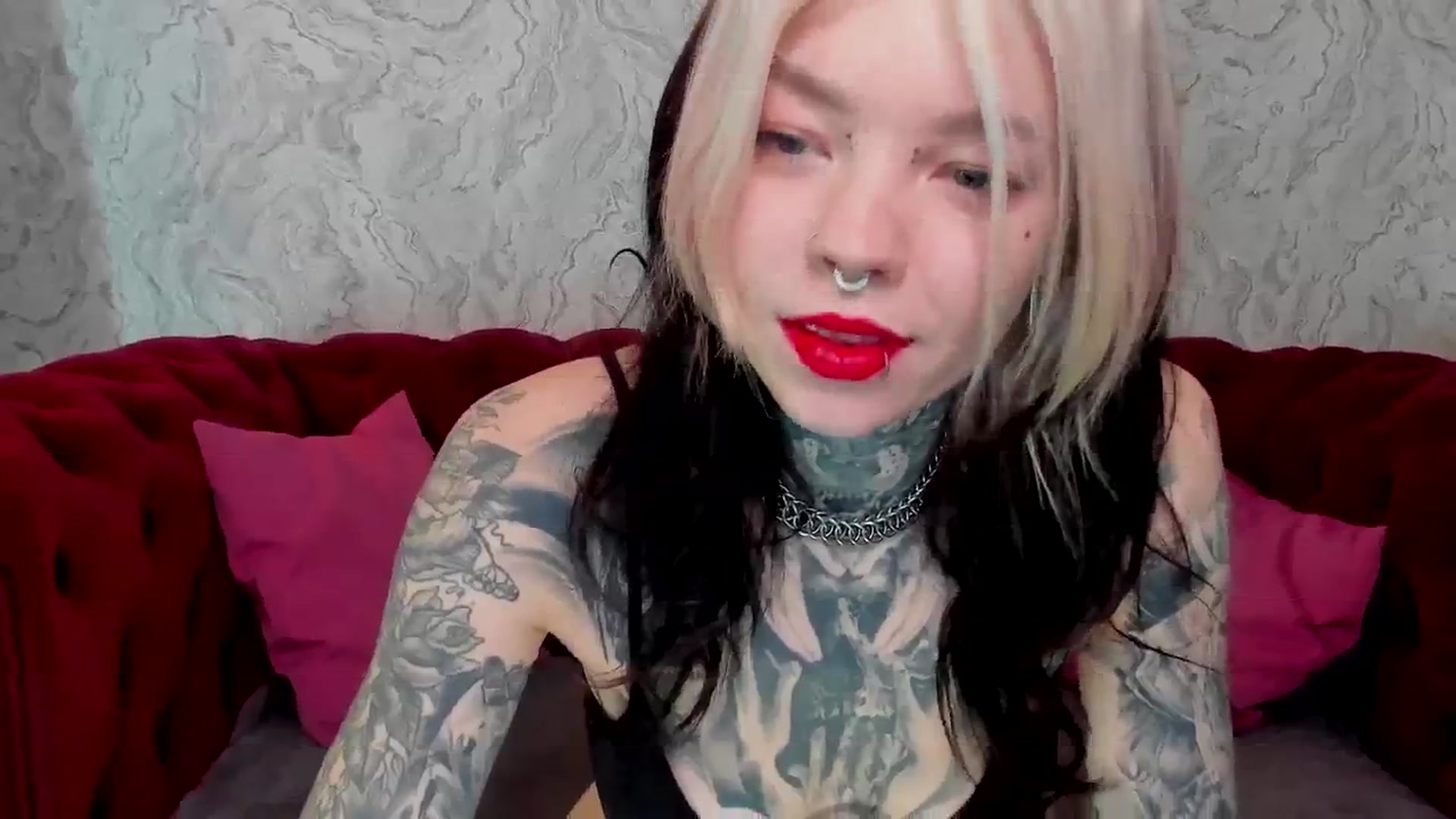 Gallery image thumbnail from LiluKayden's myfreecams stream on, 01/22/2025, 18:24 image 5 of 20