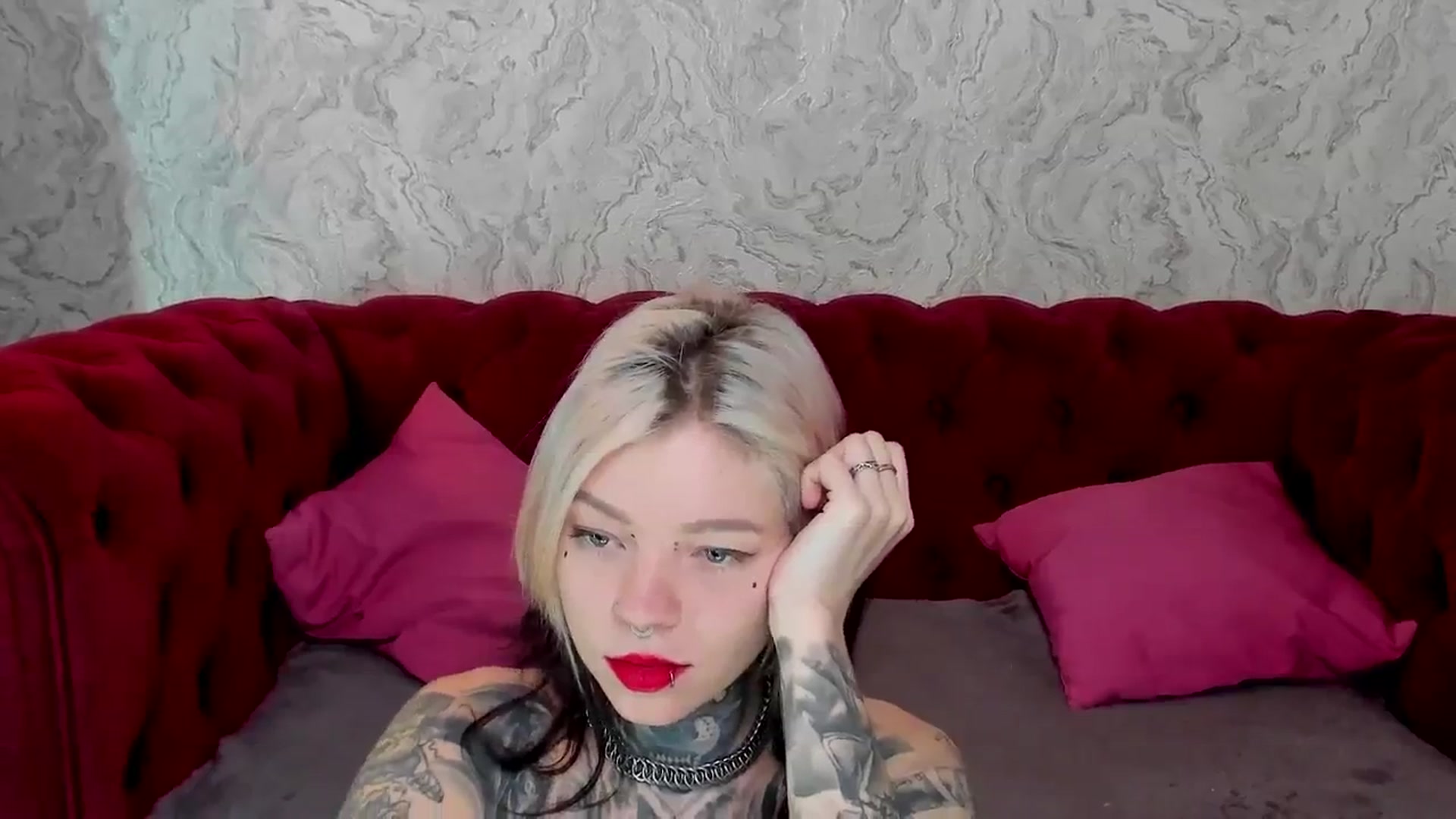 Gallery image thumbnail from LiluKayden's myfreecams stream on, 01/22/2025, 19:35 image 11 of 20