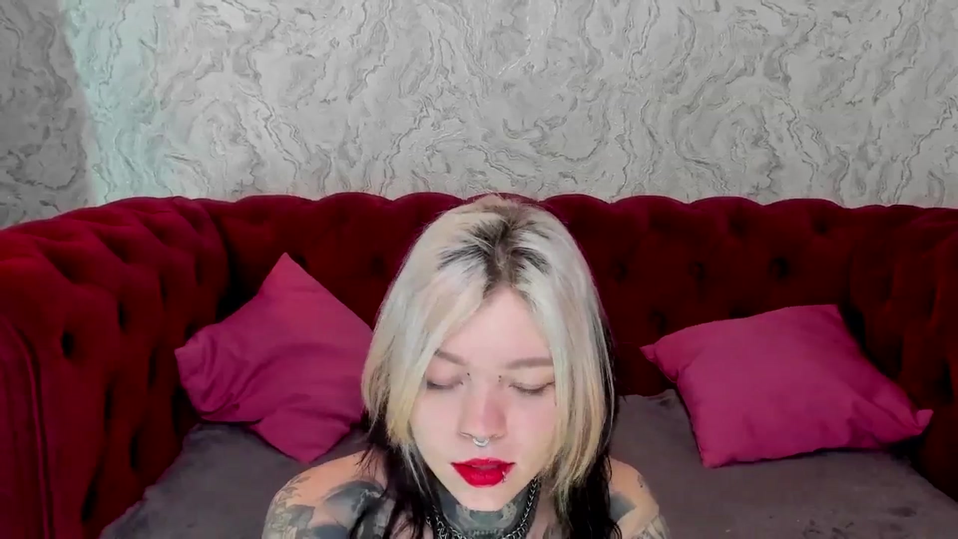 Gallery image thumbnail from LiluKayden's myfreecams stream on, 01/22/2025, 19:35 image 7 of 20