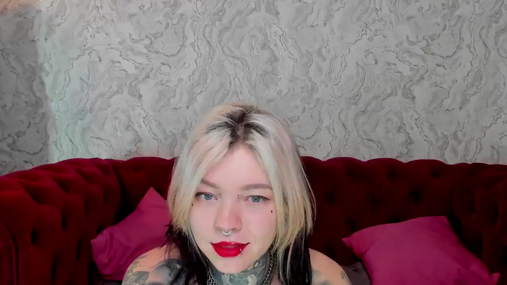 Gallery image thumbnail from LiluKayden's myfreecams stream on, 01/22/2025, 19:35 image 1 of 20