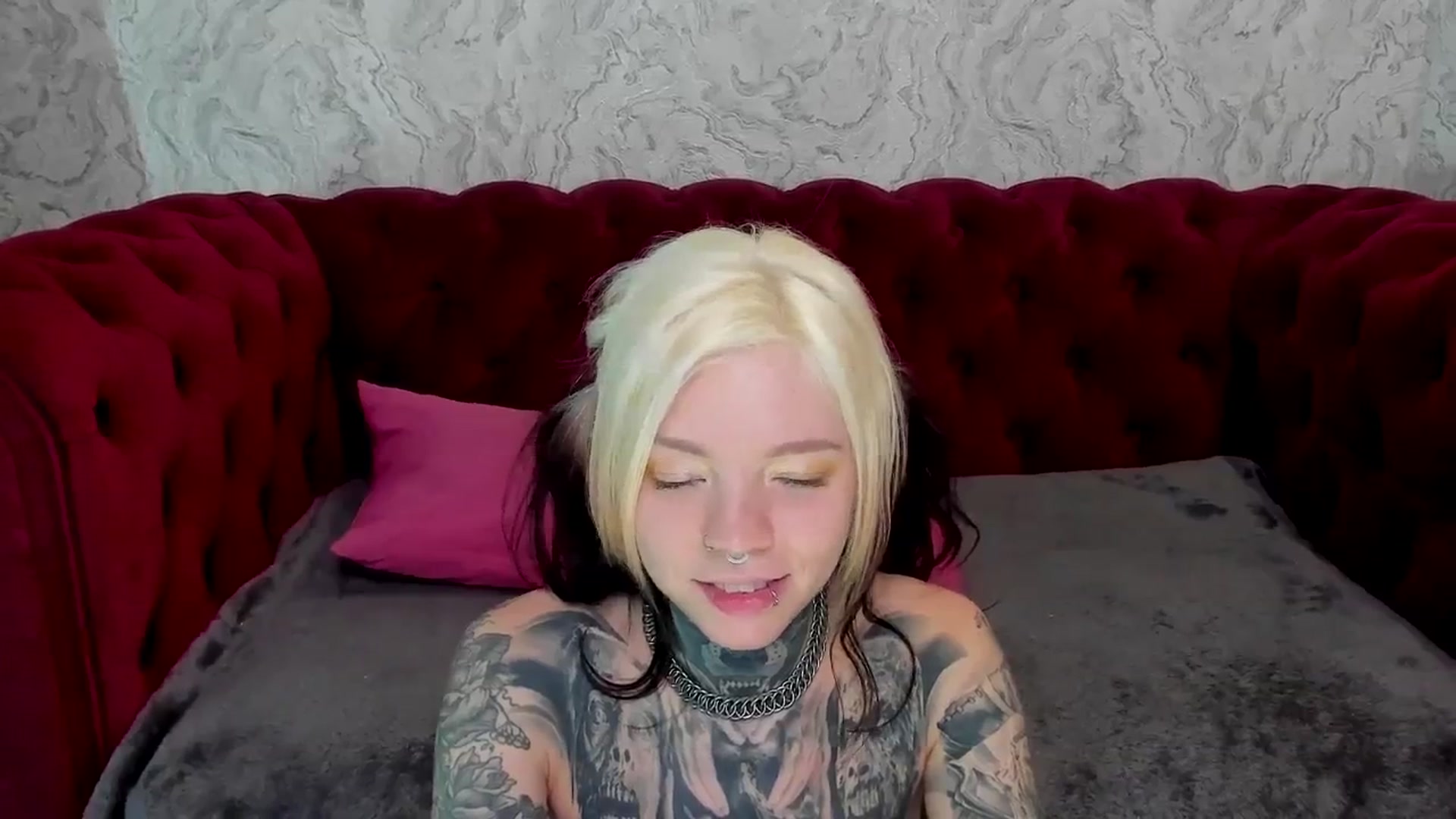 Gallery image thumbnail from LiluKayden's myfreecams stream on, 01/25/2025, 20:18 image 20 of 20