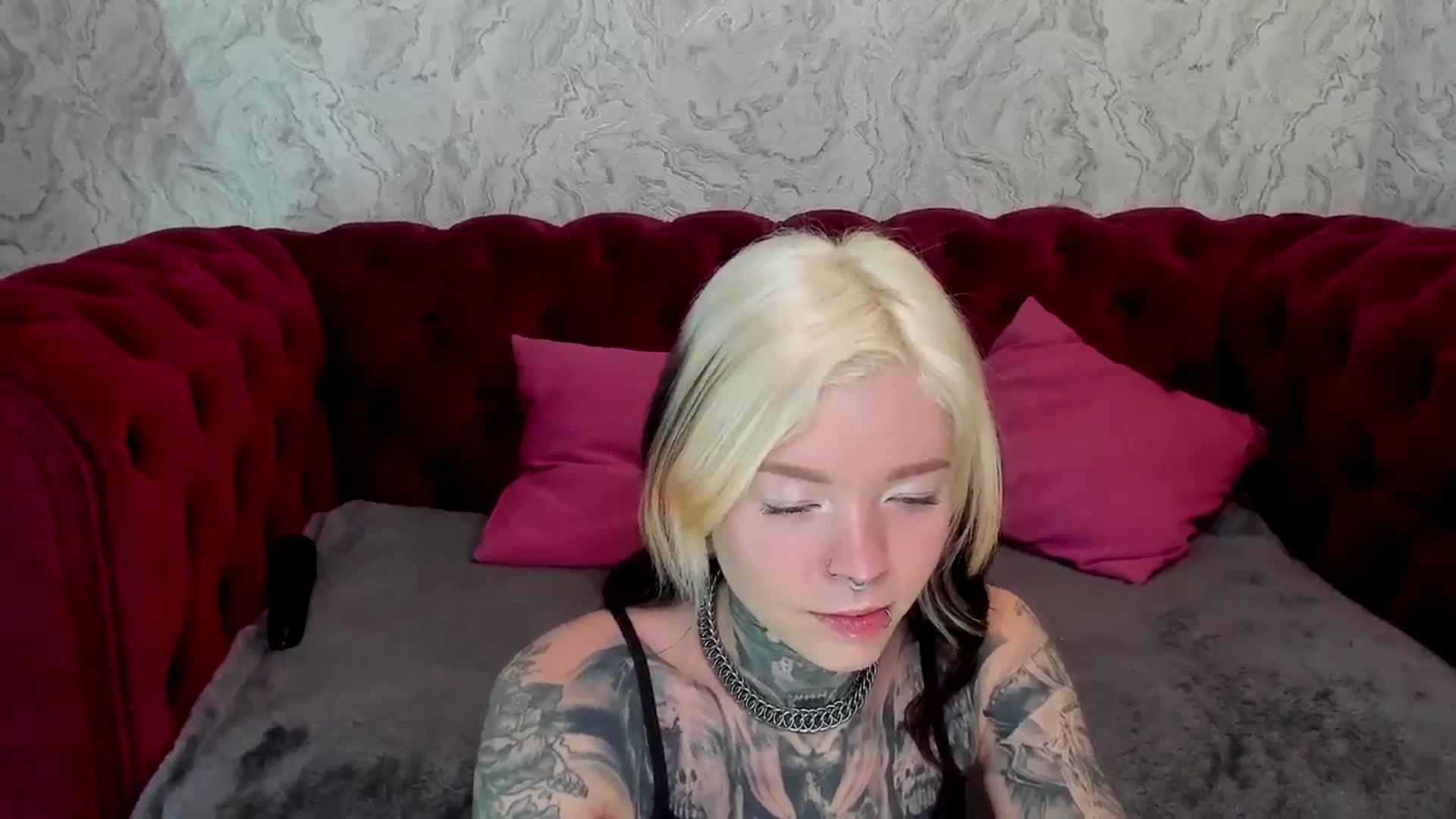 Gallery image thumbnail from LiluKayden's myfreecams stream on, 01/27/2025, 16:57 image 8 of 20