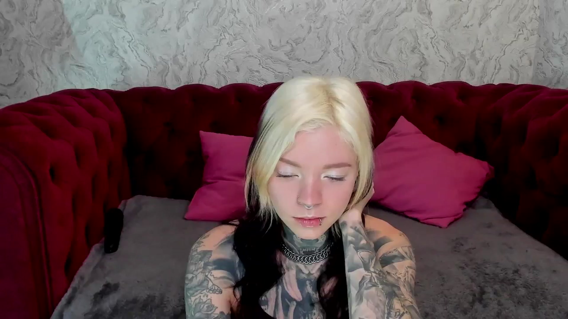 Gallery image thumbnail from LiluKayden's myfreecams stream on, 01/27/2025, 16:57 image 4 of 20