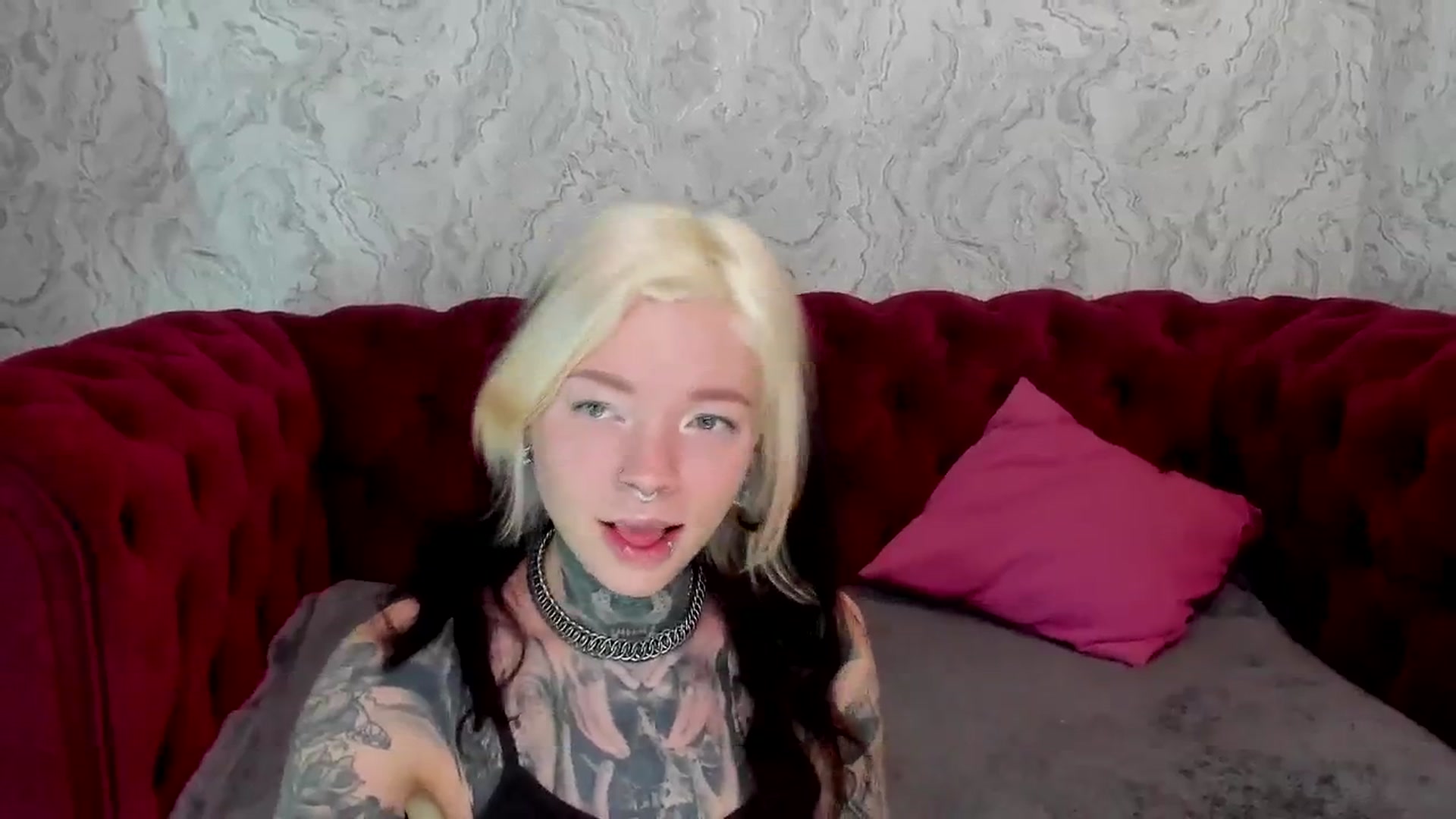 Gallery image thumbnail from LiluKayden's myfreecams stream on, 01/27/2025, 16:57 image 13 of 20