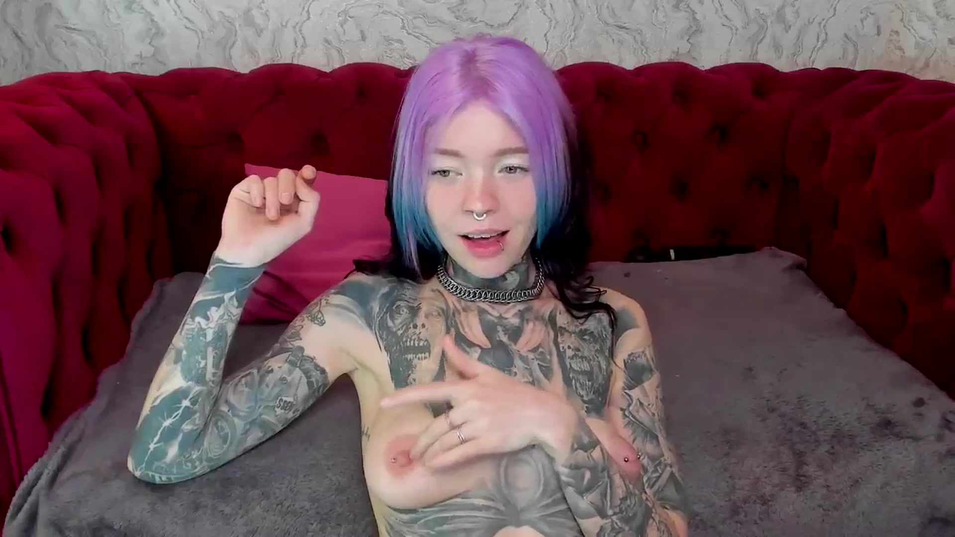 Gallery image thumbnail from LiluKayden's myfreecams stream on, 01/29/2025, 21:49 image 15 of 20
