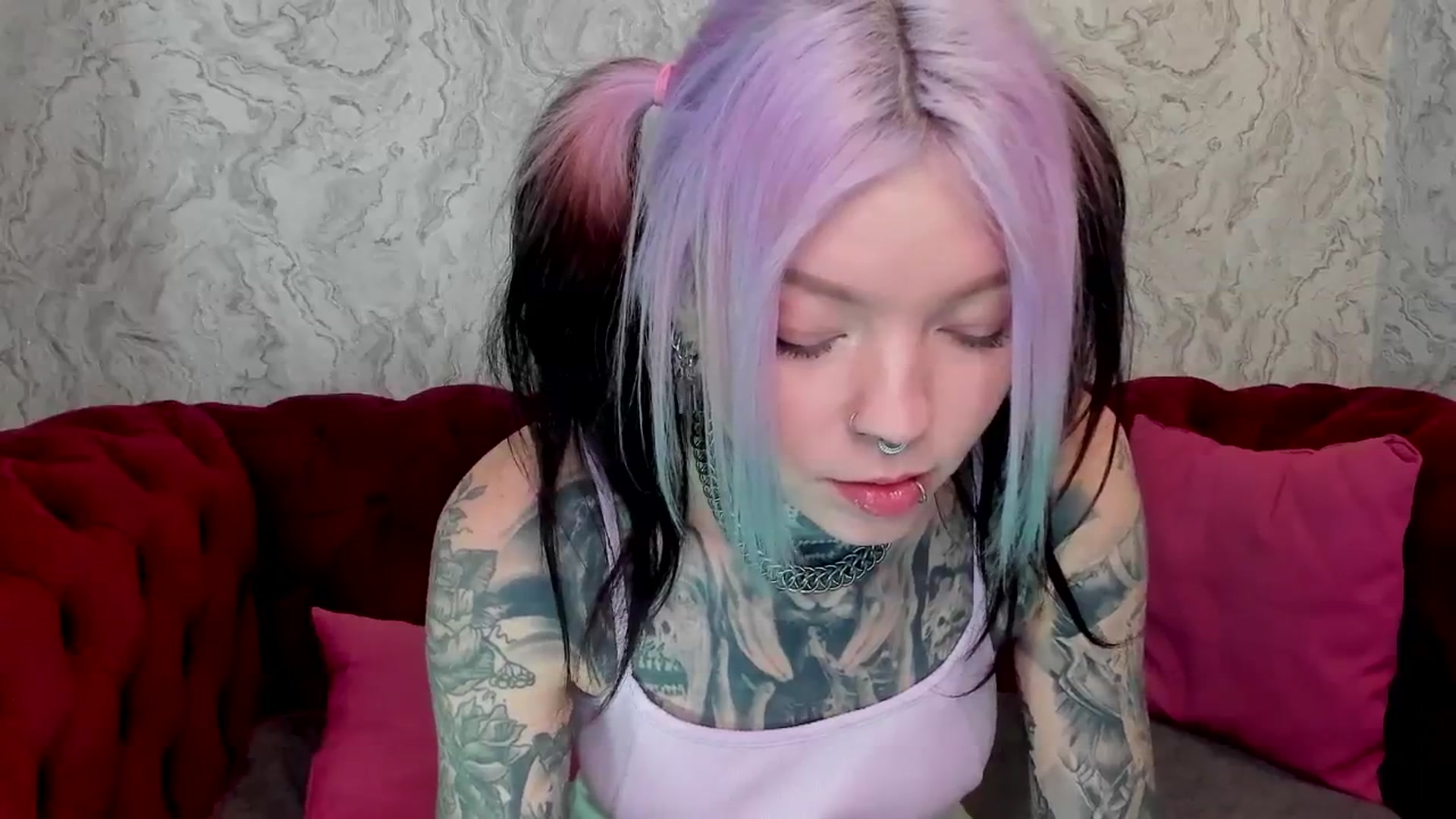 Gallery image thumbnail from LiluKayden's myfreecams stream on, 02/15/2025, 15:37 image 9 of 20