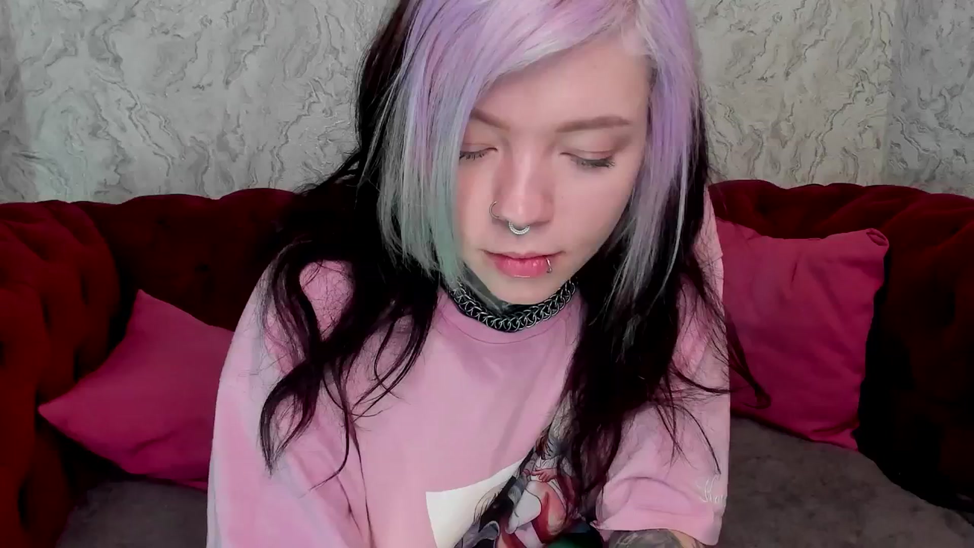 Gallery image thumbnail from LiluKayden's myfreecams stream on, 02/19/2025, 17:50 image 14 of 20