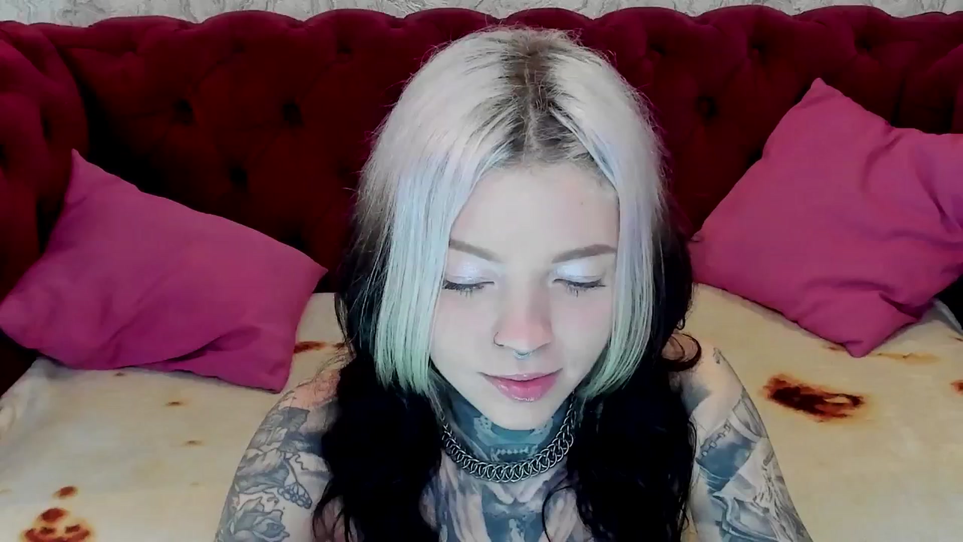 Gallery image thumbnail from LiluKayden's myfreecams stream on, 03/14/2025, 10:59 image 14 of 20