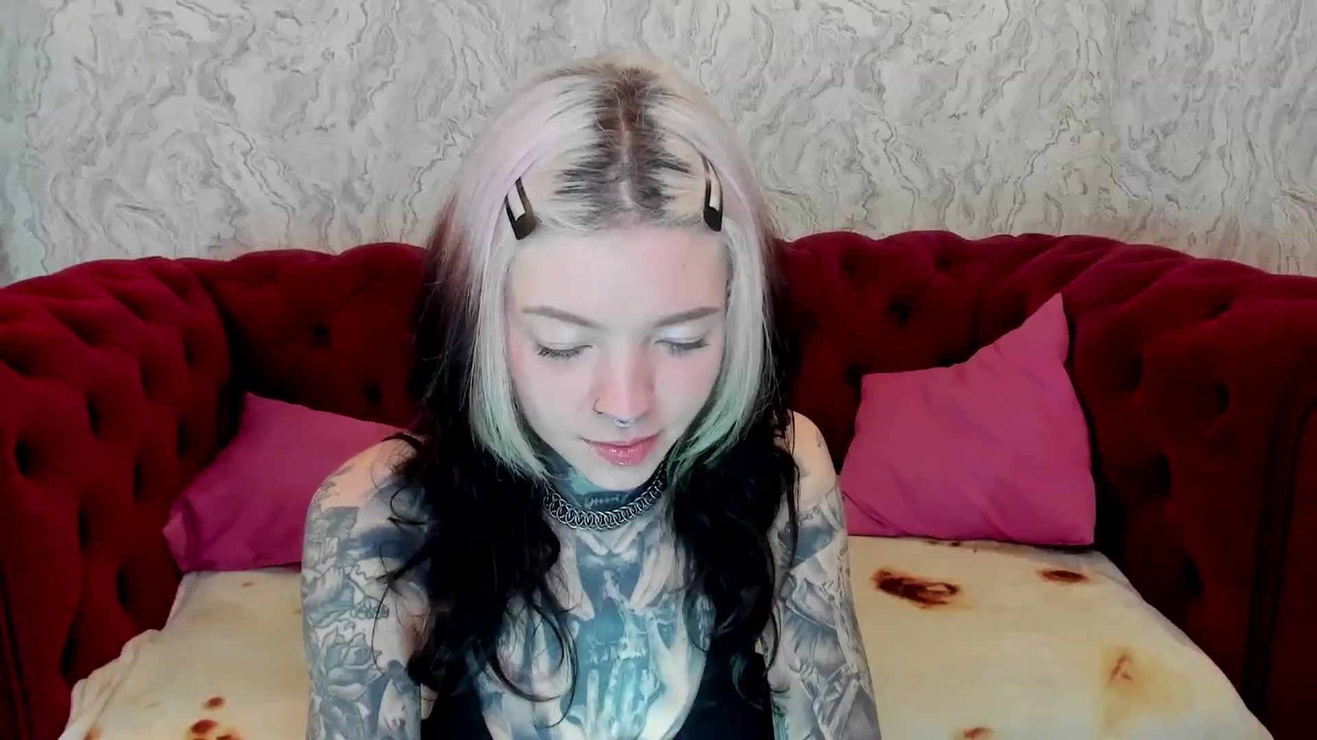 Gallery image thumbnail from LiluKayden's myfreecams stream on, 03/14/2025, 16:02 image 17 of 20
