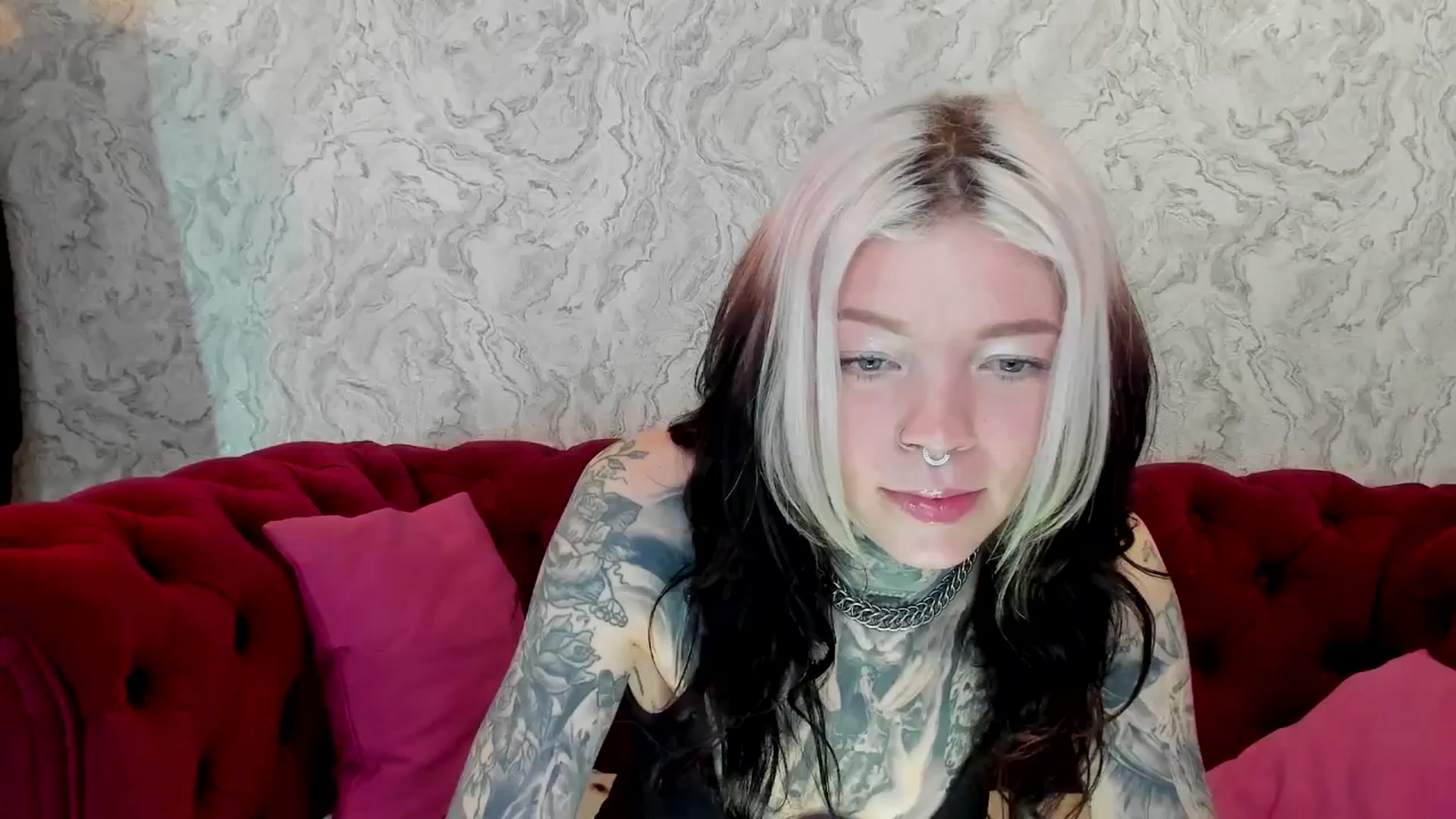 Gallery image thumbnail from LiluKayden's myfreecams stream on, 03/14/2025, 17:37 image 18 of 20
