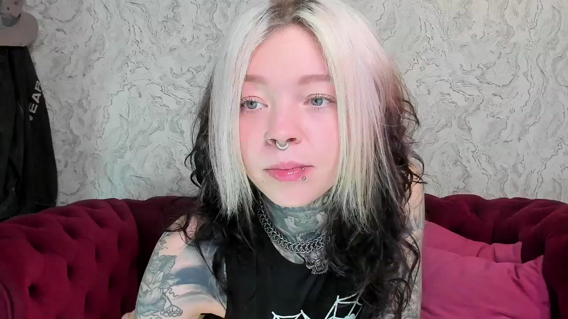 Gallery image thumbnail from LiluKayden's myfreecams stream on, 03/30/2025, 17:20 image 1 of 20