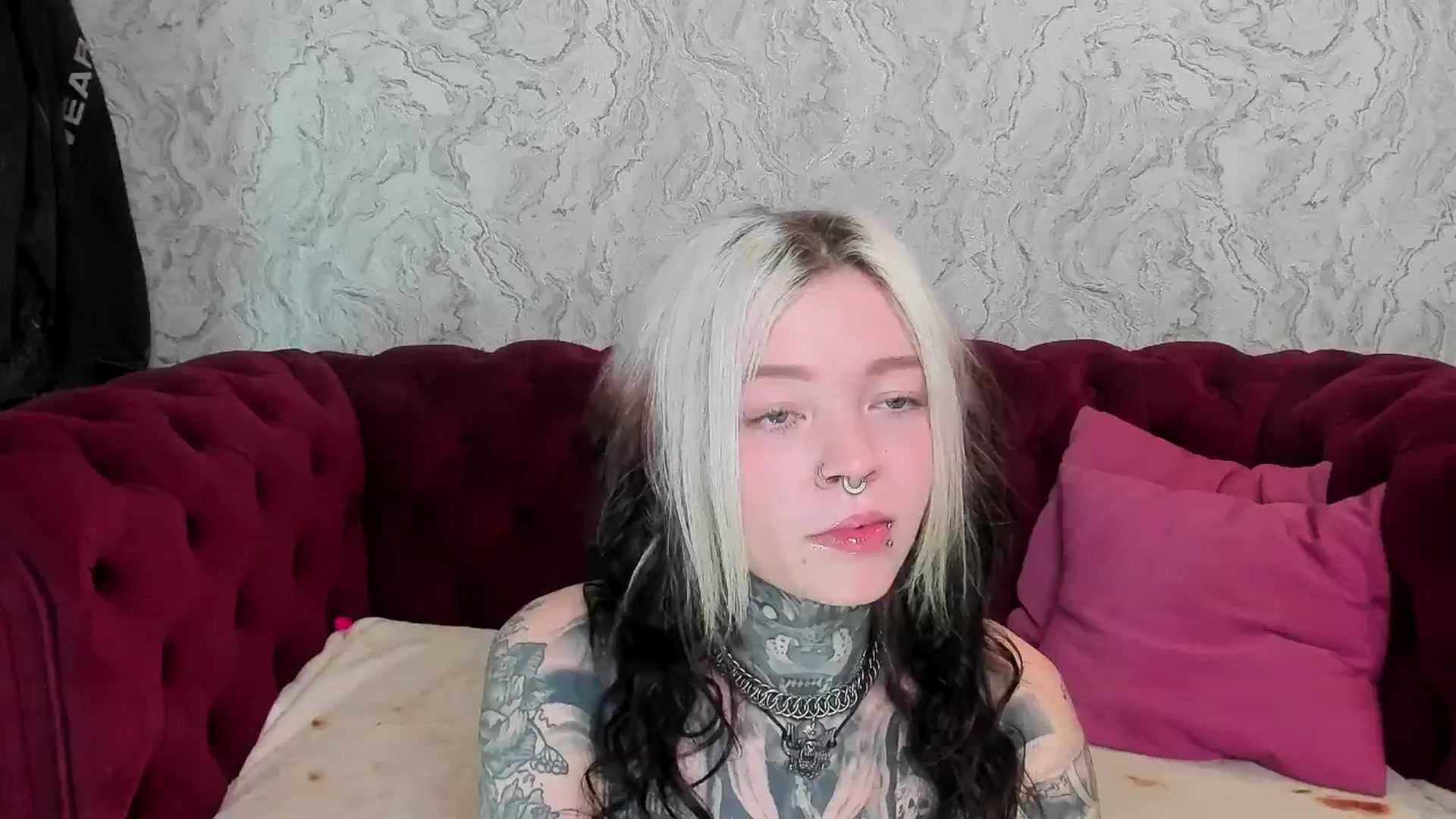 Gallery image thumbnail from LiluKayden's myfreecams stream on, 03/30/2025, 17:20 image 8 of 20
