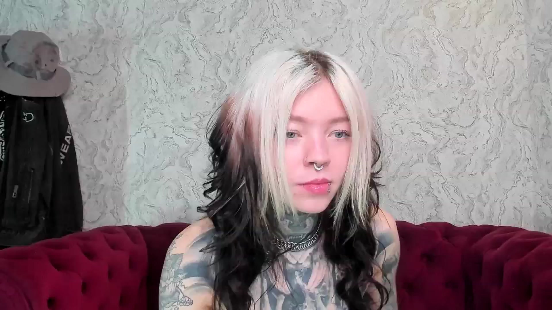 Gallery image thumbnail from LiluKayden's myfreecams stream on, 03/31/2025, 18:10 image 19 of 20