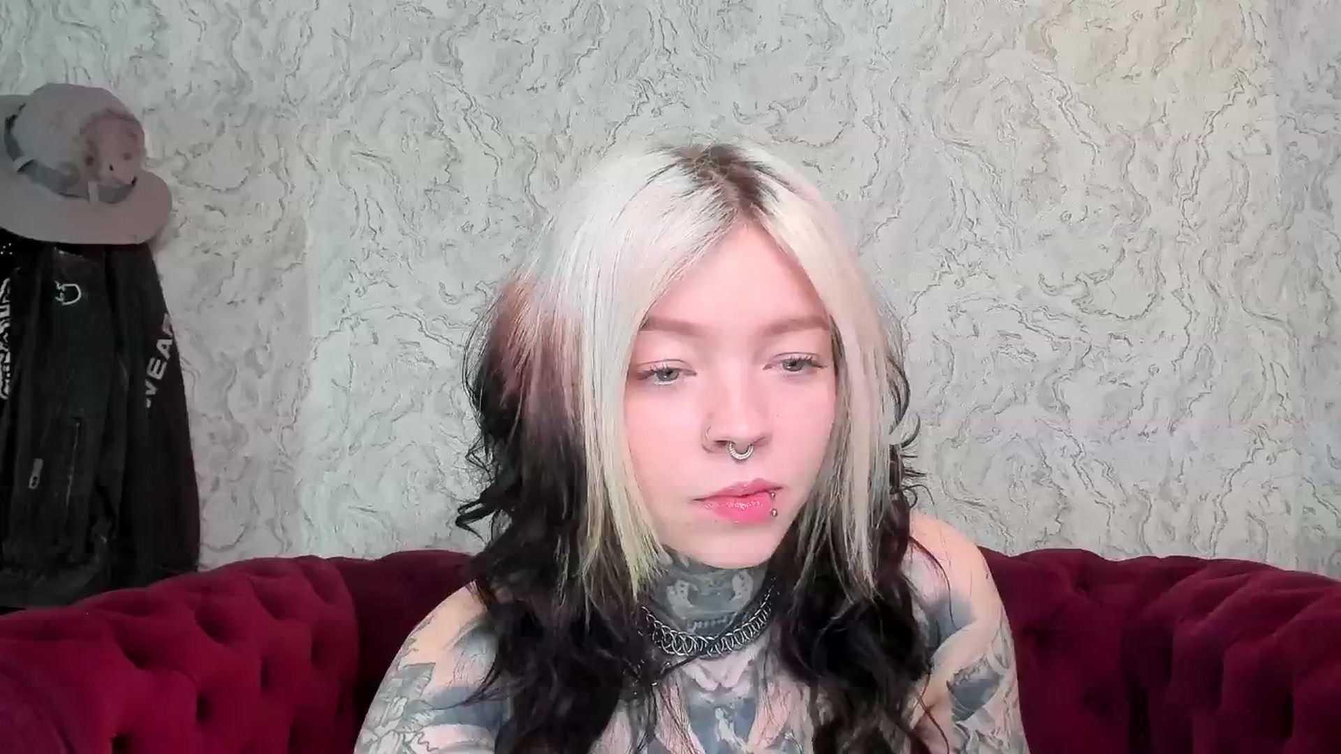 Gallery image thumbnail from LiluKayden's myfreecams stream on, 03/31/2025, 18:10 image 4 of 20