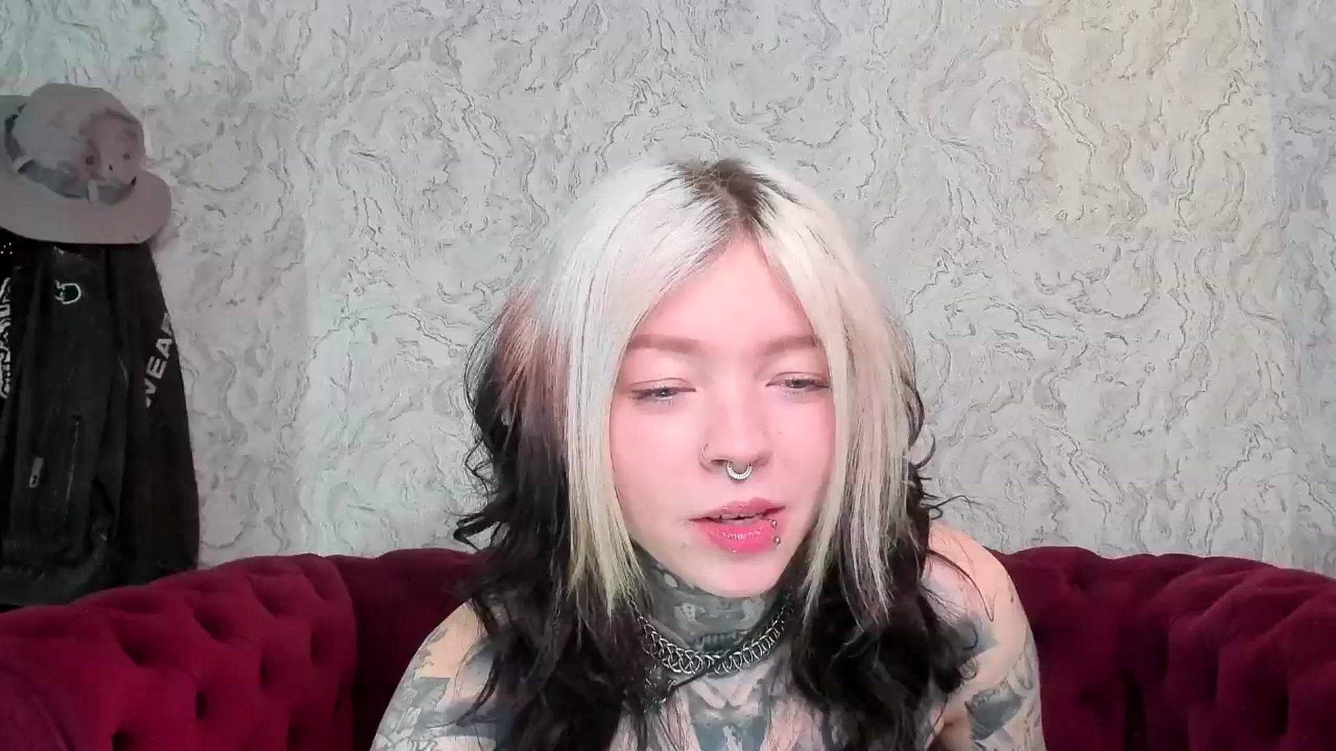 Gallery image thumbnail from LiluKayden's myfreecams stream on, 03/31/2025, 18:10 image 2 of 20