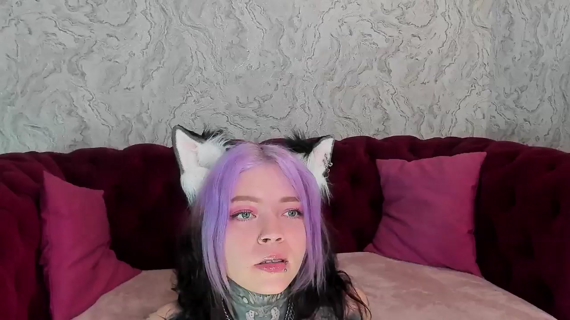 Gallery image thumbnail from LiluKayden's myfreecams stream on, 04/14/2025, 16:03 image 16 of 20
