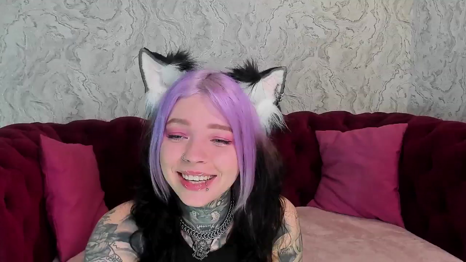 Gallery image thumbnail from LiluKayden's myfreecams stream on, 04/14/2025, 16:03 image 6 of 20