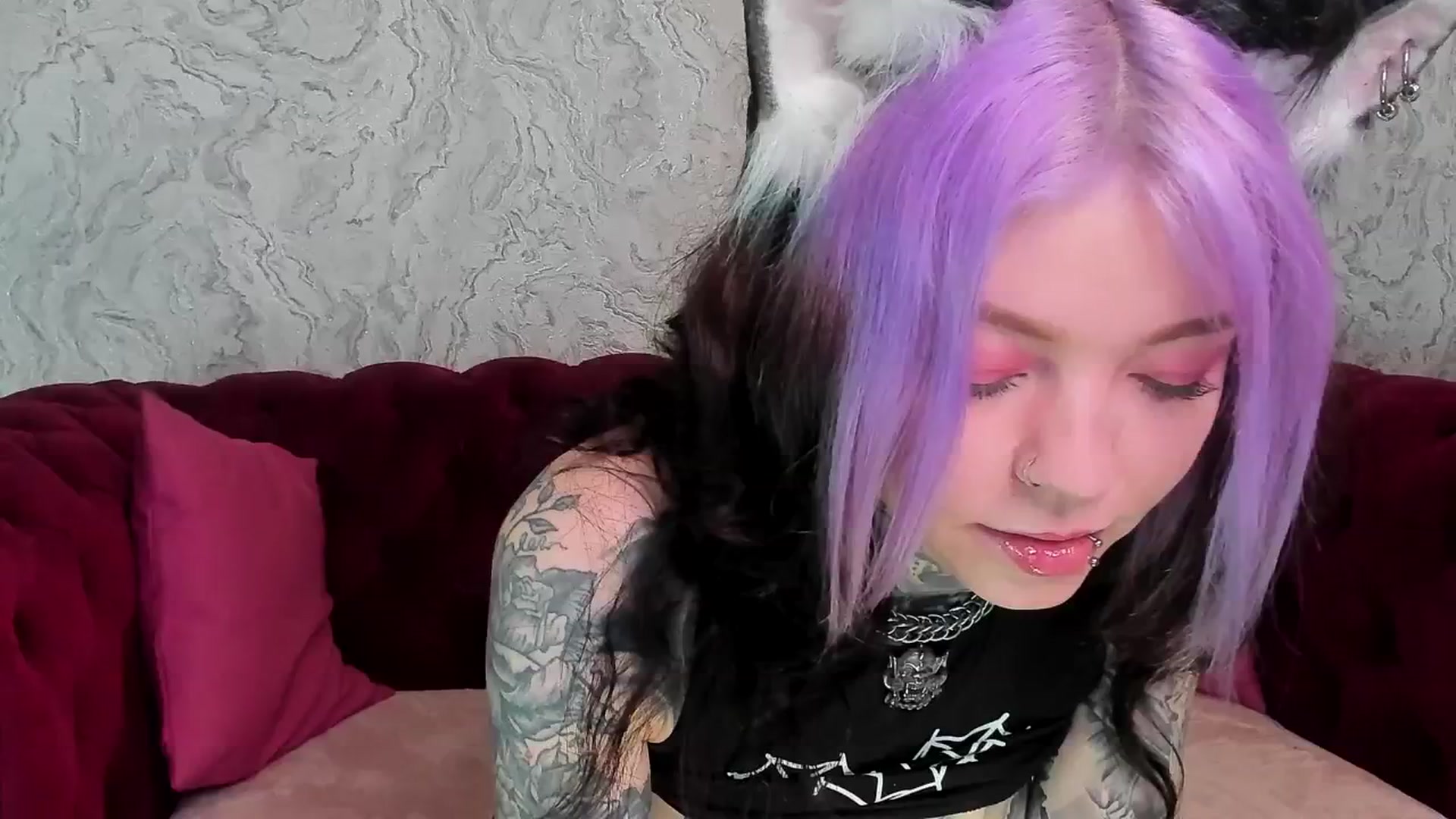 Gallery image thumbnail from LiluKayden's myfreecams stream on, 04/14/2025, 16:03 image 1 of 20