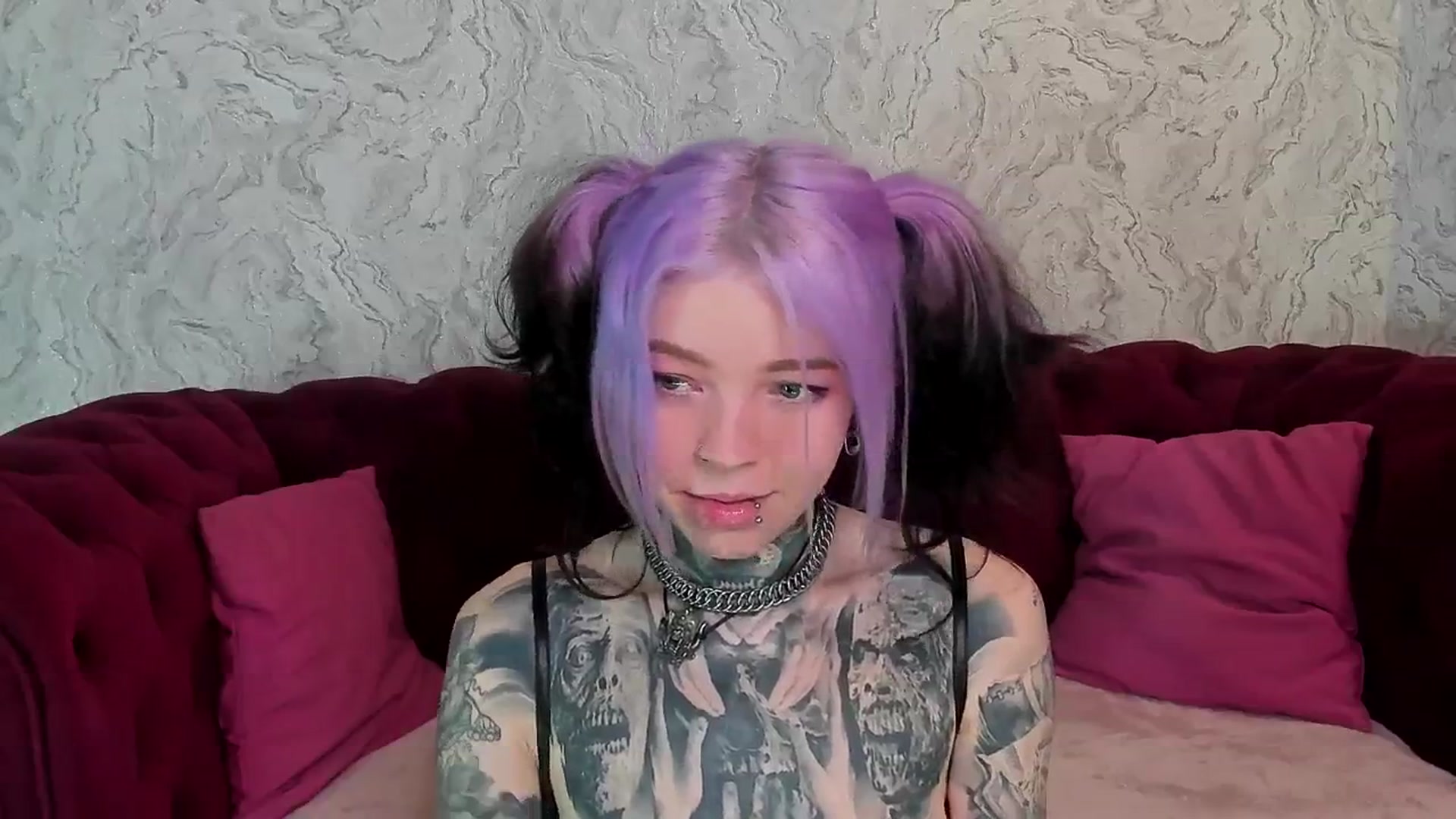 Gallery image thumbnail from LiluKayden's myfreecams stream on, 04/14/2025, 17:28 image 8 of 20