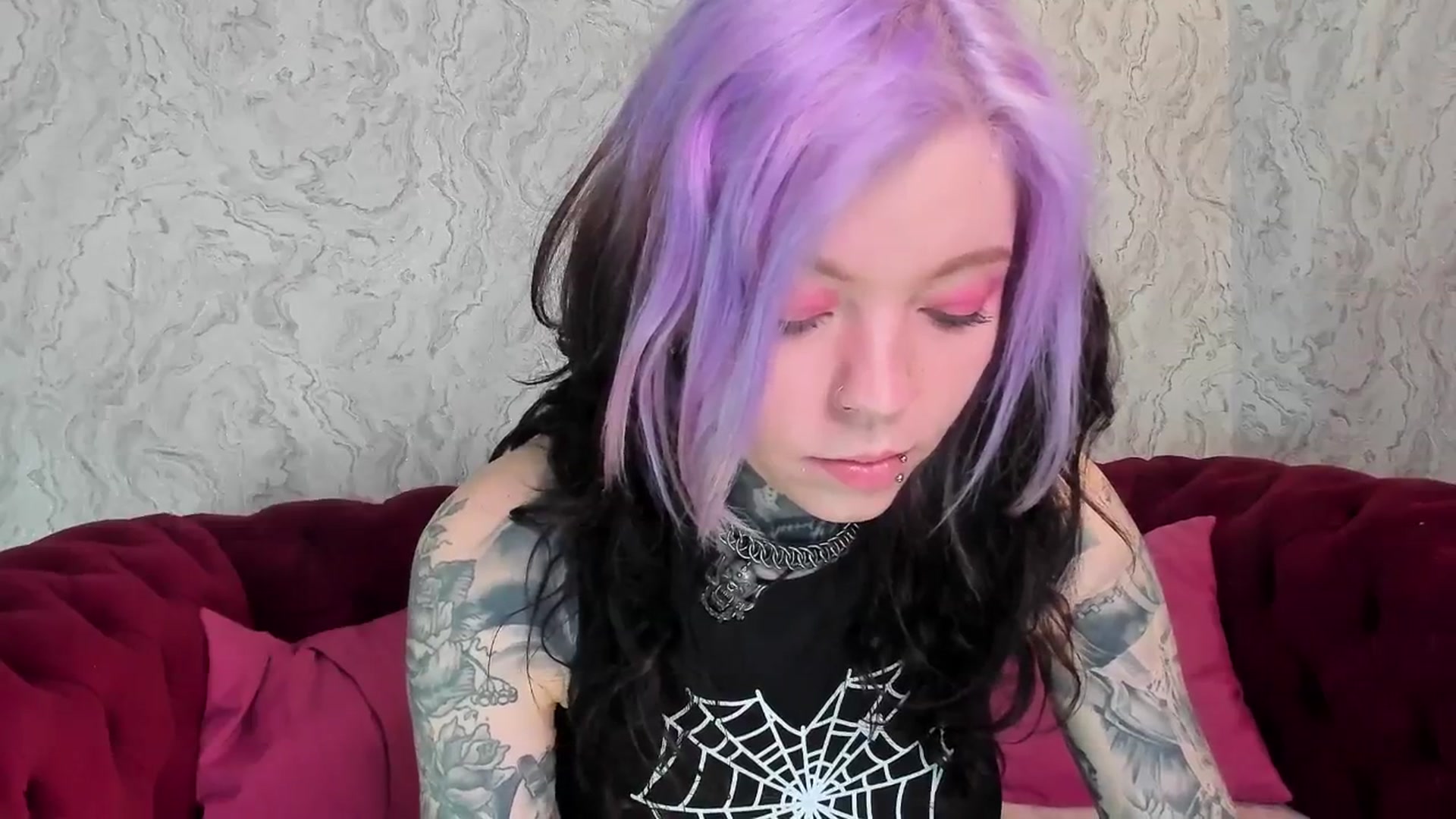 Gallery image thumbnail from LiluKayden's myfreecams stream on, 04/15/2025, 18:27 image 8 of 20