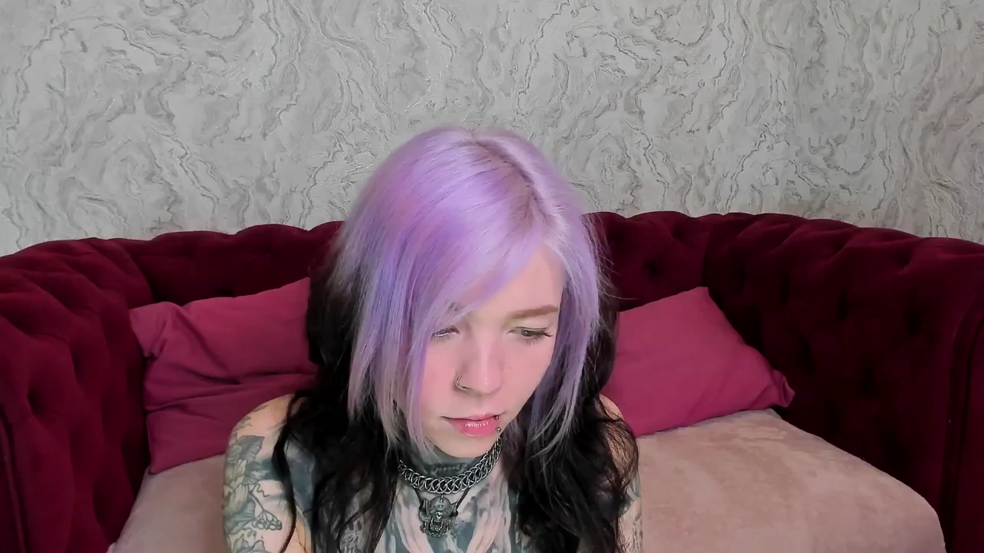 Gallery image thumbnail from LiluKayden's myfreecams stream on, 04/16/2025, 16:36 image 11 of 20