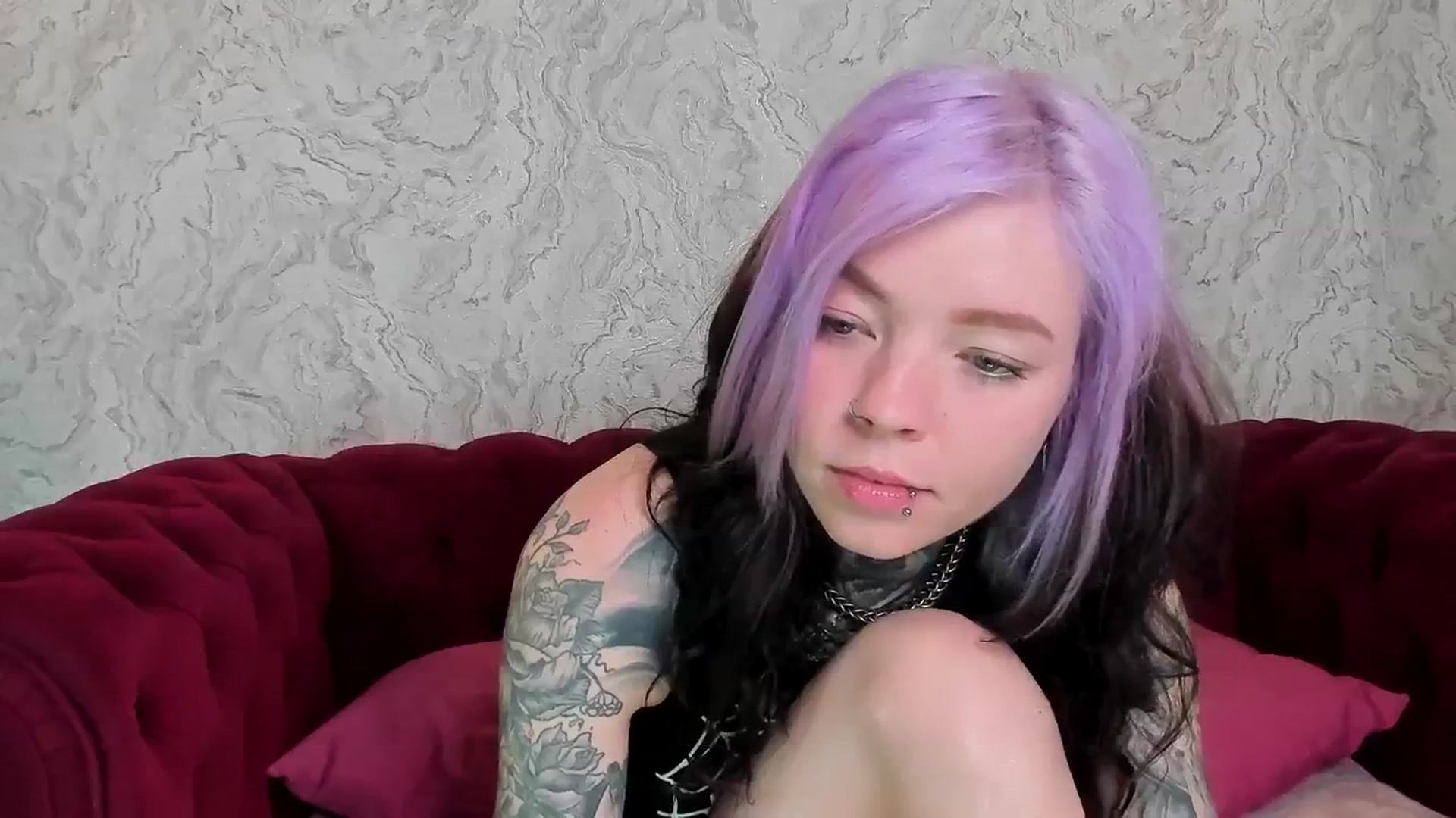 Gallery image thumbnail from LiluKayden's myfreecams stream on, 04/16/2025, 17:10 image 7 of 20