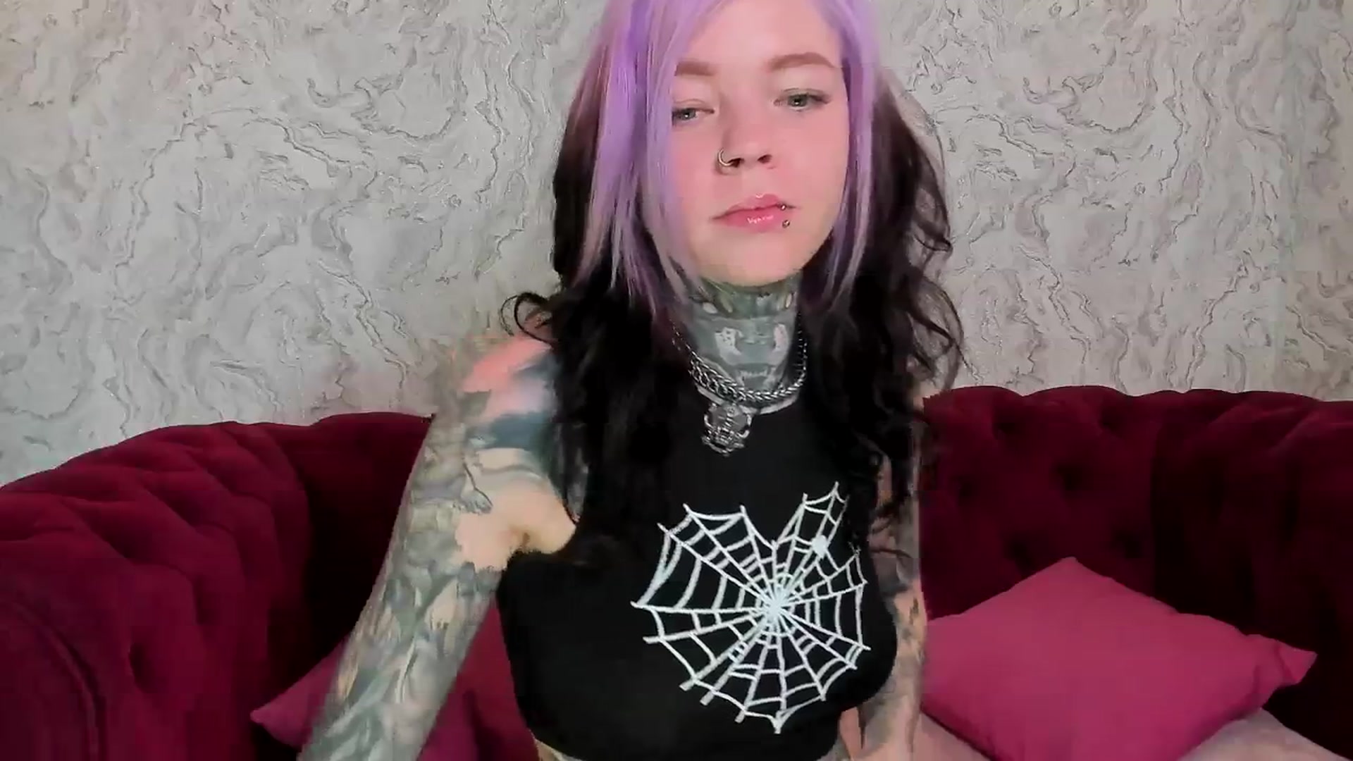 Gallery image thumbnail from LiluKayden's myfreecams stream on, 04/16/2025, 17:10 image 19 of 20
