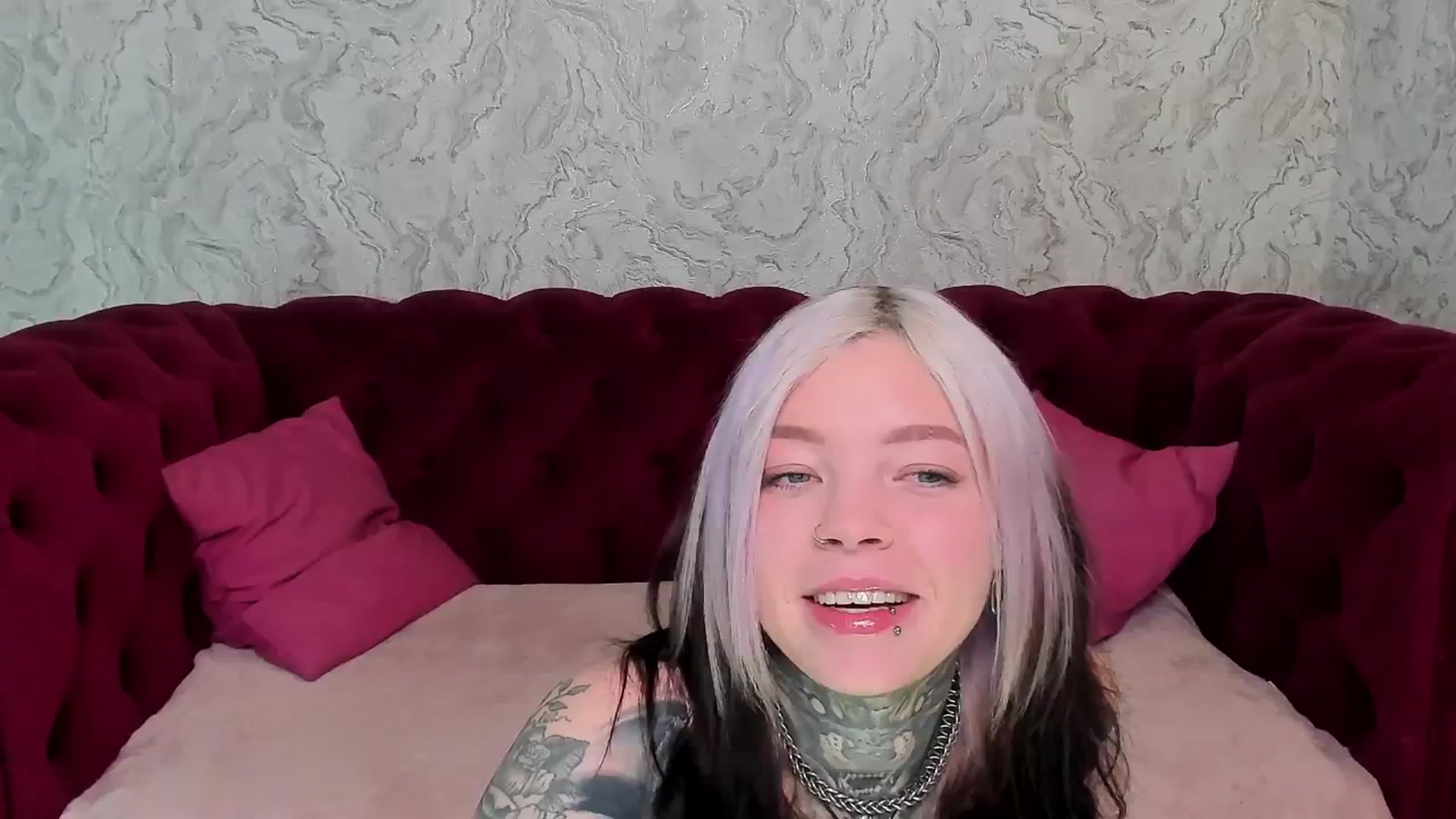 Gallery image thumbnail from LiluKayden's myfreecams stream on, 04/28/2025, 14:26 image 7 of 20