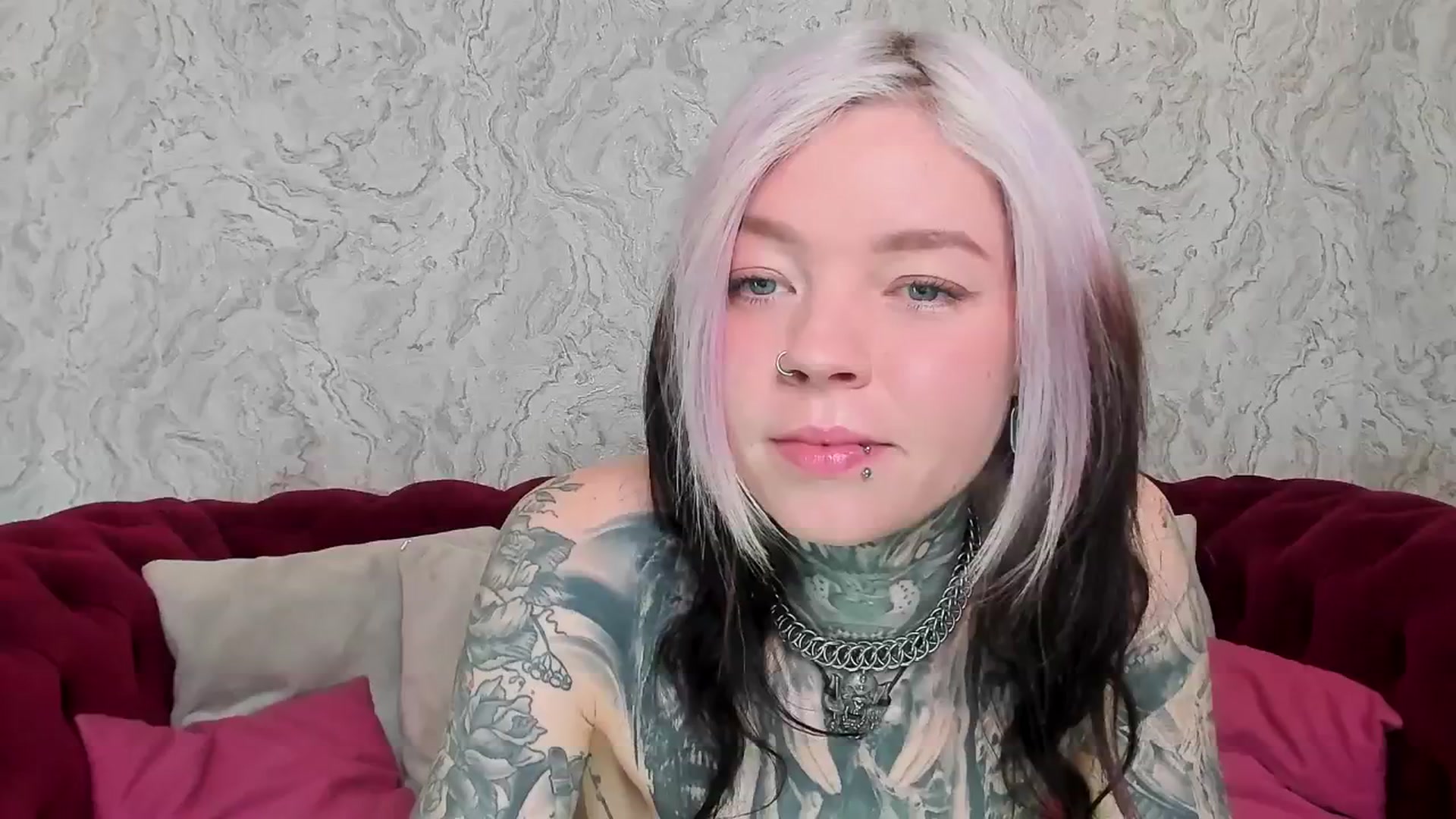 Gallery image thumbnail from LiluKayden's myfreecams stream on, 04/29/2025, 15:43 image 8 of 20