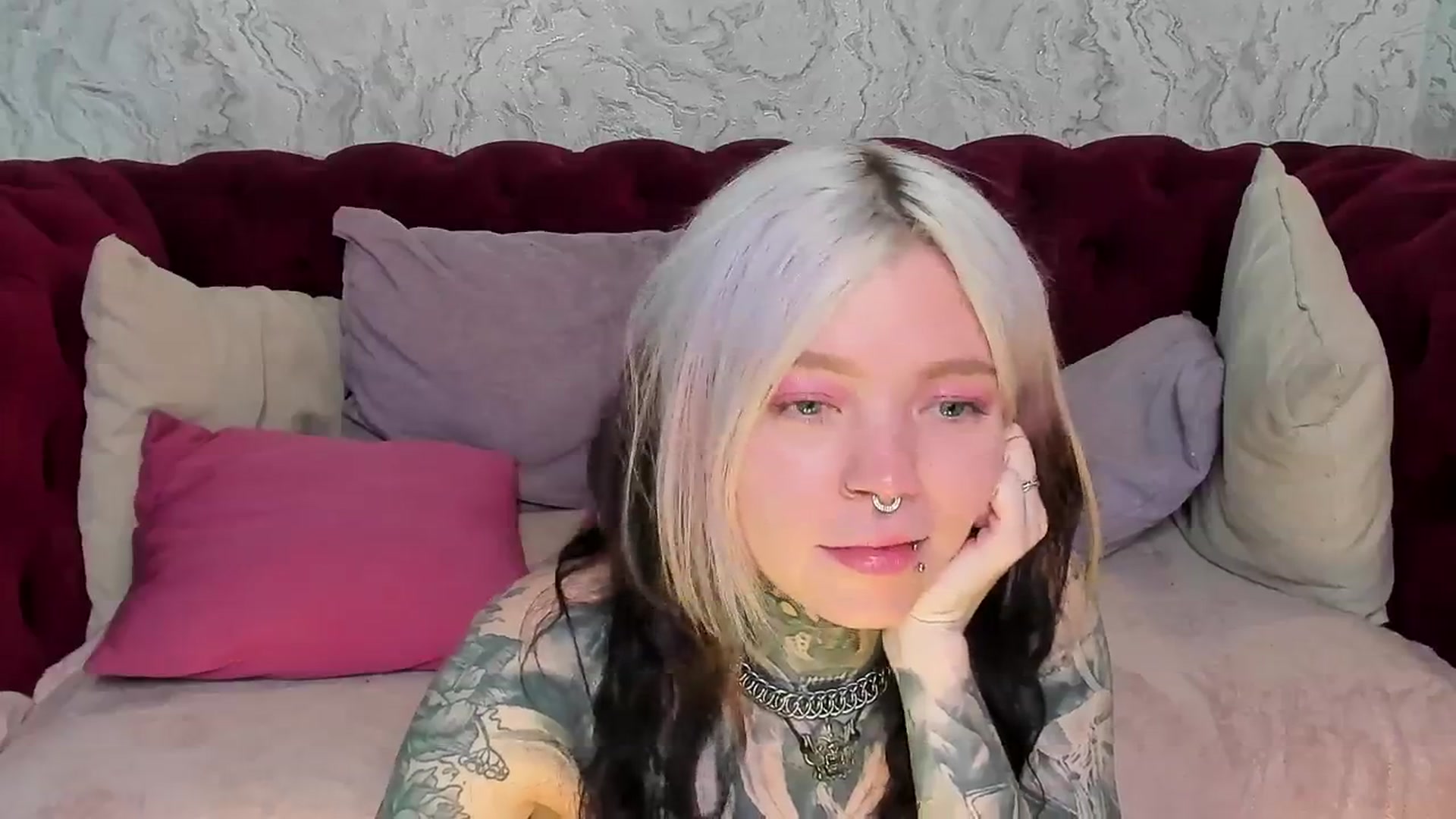 Gallery image thumbnail from LiluKayden's myfreecams stream on, 05/06/2025, 17:48 image 20 of 20
