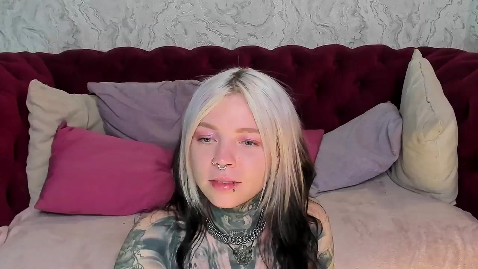 Gallery image thumbnail from LiluKayden's myfreecams stream on, 05/06/2025, 17:48 image 19 of 20