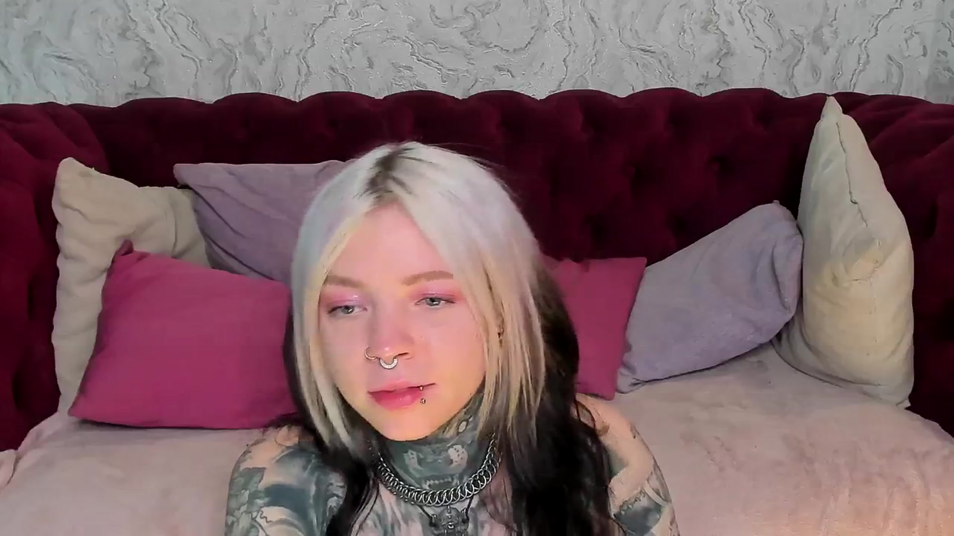 Gallery image thumbnail from LiluKayden's myfreecams stream on, 05/06/2025, 17:48 image 18 of 20