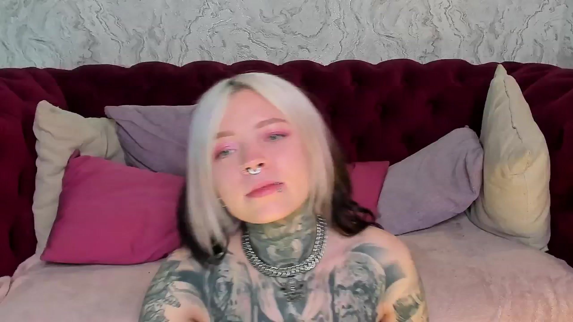 Gallery image thumbnail from LiluKayden's myfreecams stream on, 05/06/2025, 17:48 image 11 of 20