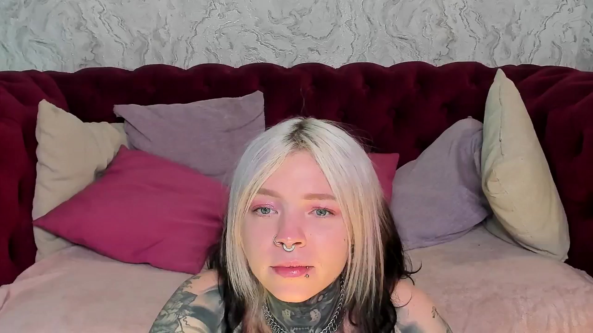 Gallery image thumbnail from LiluKayden's myfreecams stream on, 05/06/2025, 17:48 image 1 of 20