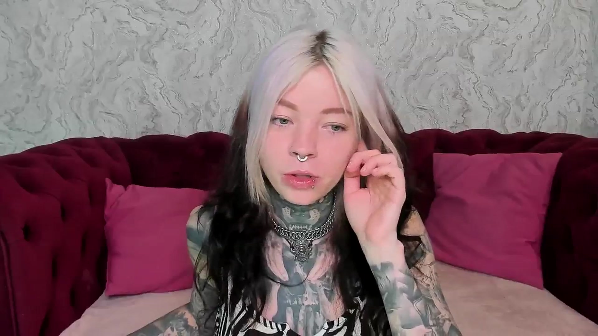 Gallery image thumbnail from LiluKayden's myfreecams stream on, 05/09/2025, 10:33 image 7 of 20