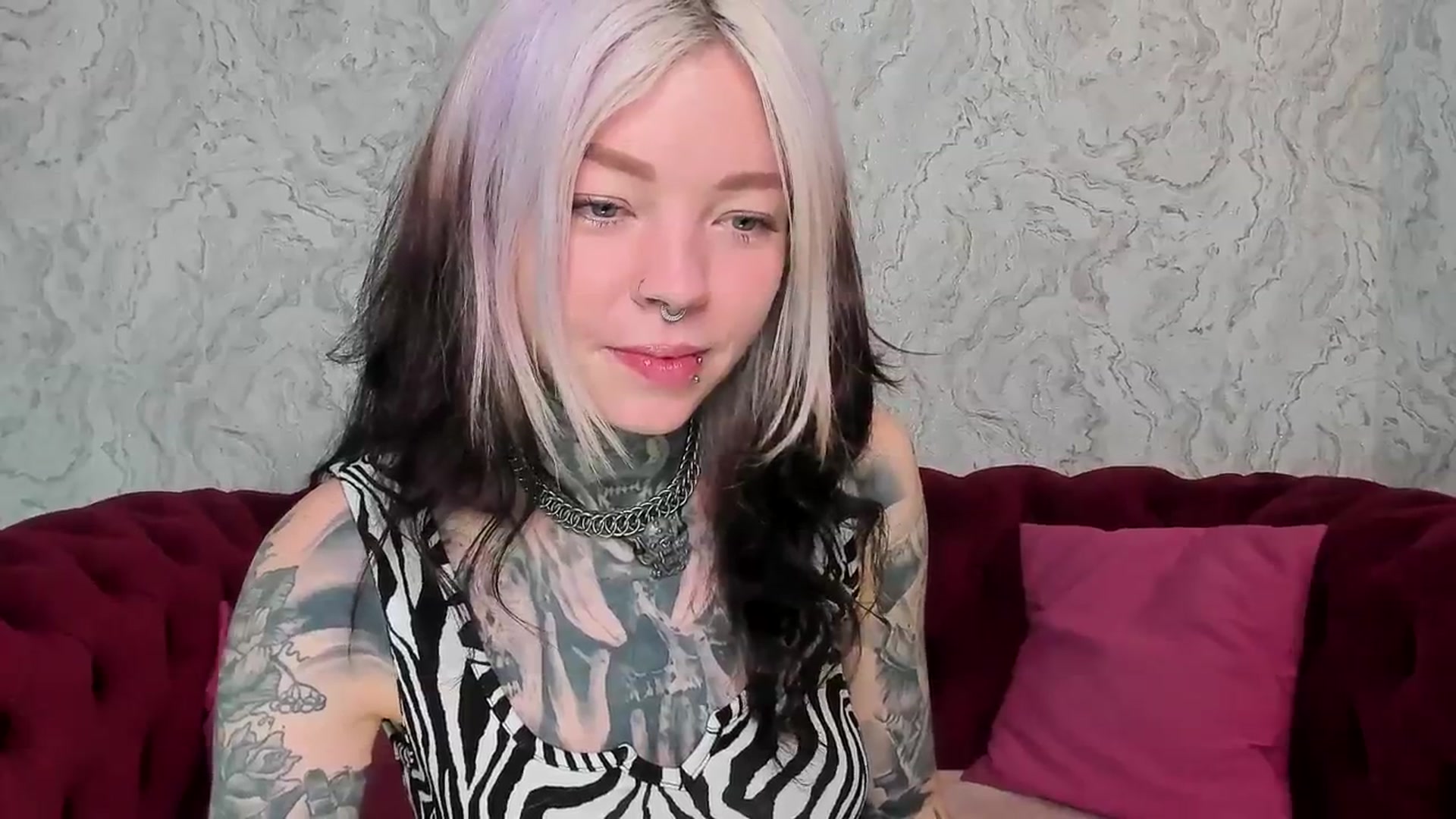 Gallery image thumbnail from LiluKayden's myfreecams stream on, 05/09/2025, 10:33 image 17 of 20
