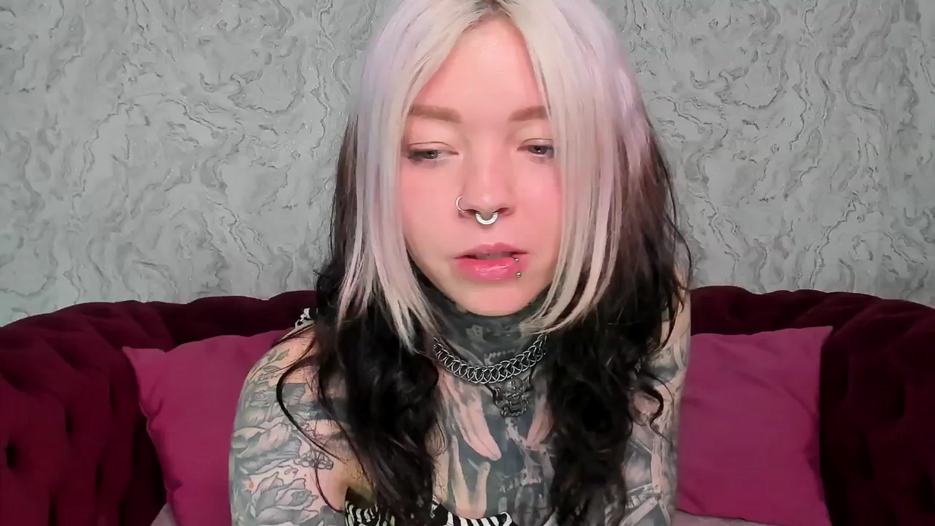 Gallery image thumbnail from LiluKayden's myfreecams stream on, 05/09/2025, 13:38 image 10 of 20
